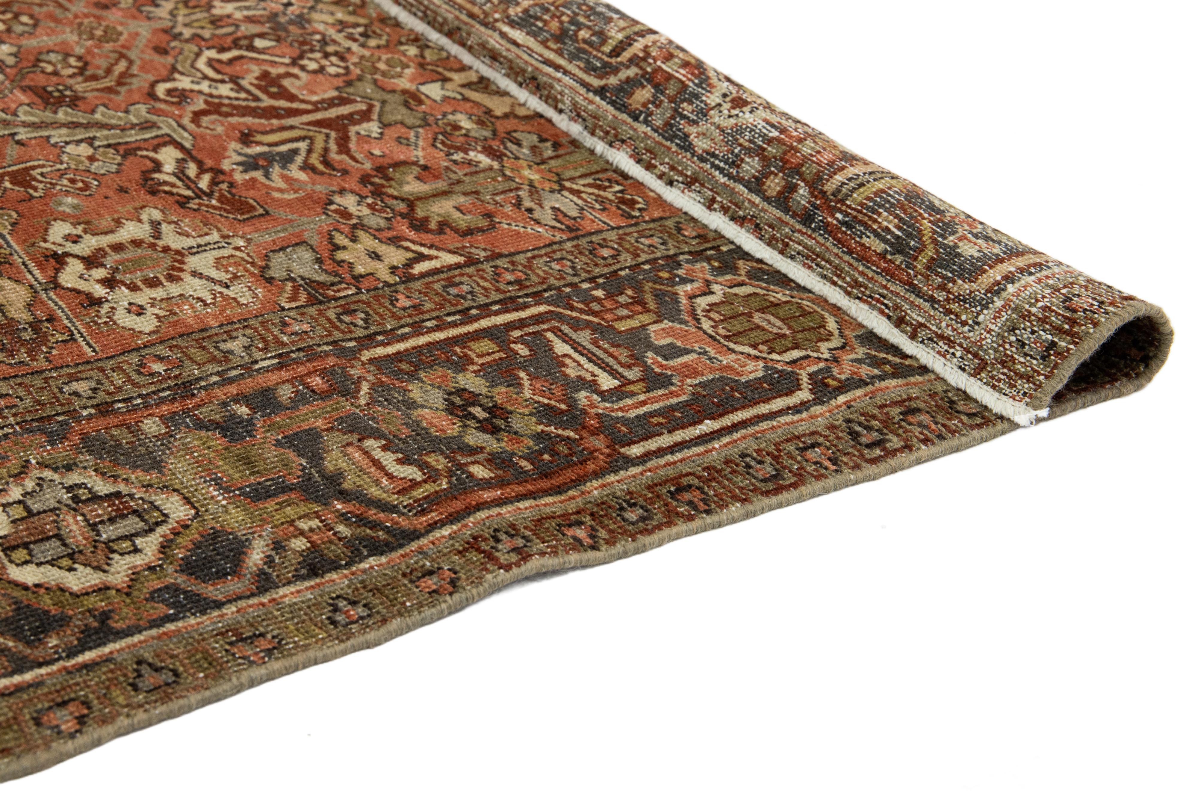 Perse Tapis persan Heriz Rust fait à la main avec motif sur toute la surface en vente