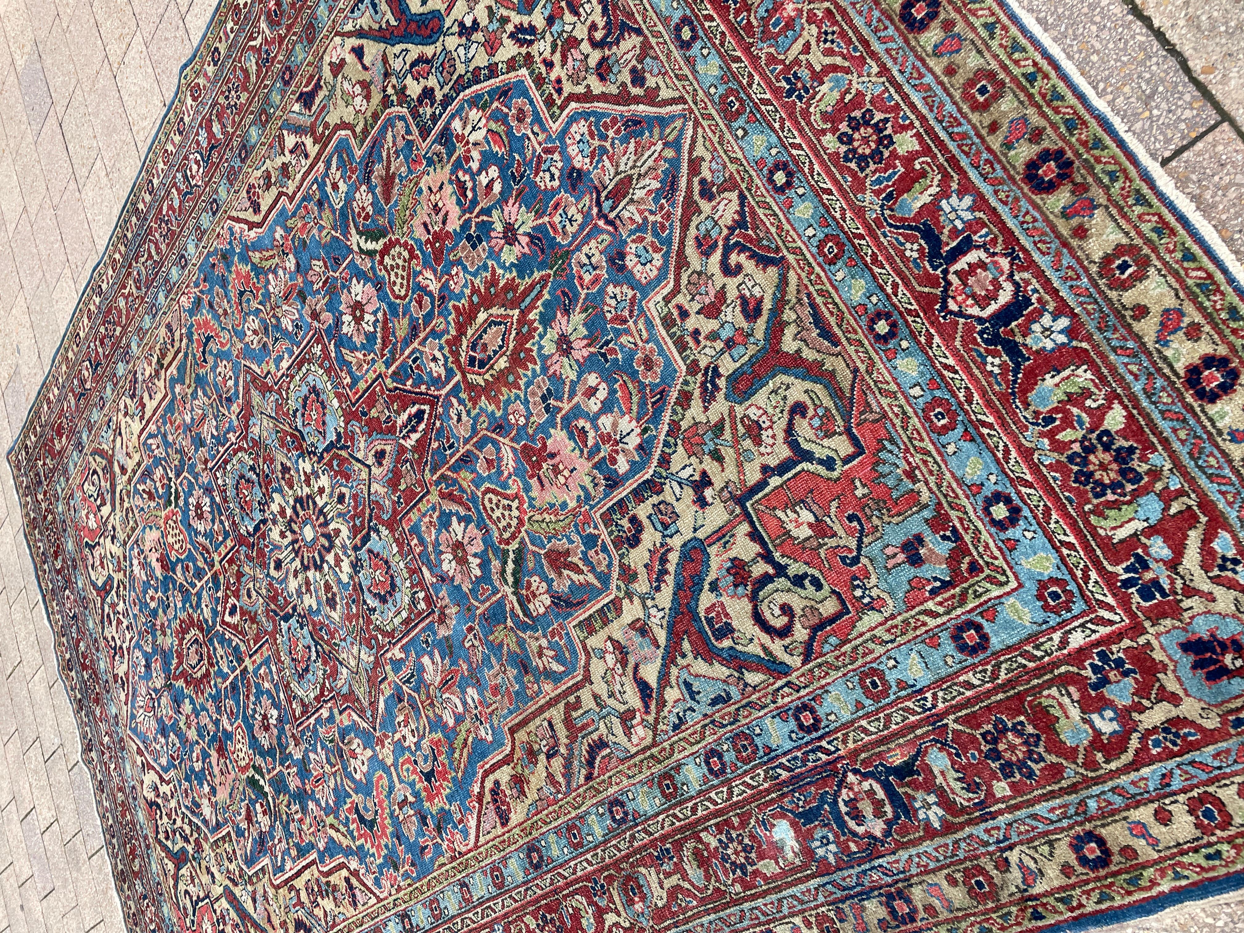 Hand-Knotted Antique Persian Heriz/Serapi Carpet, Light Blue And Gold For Sale