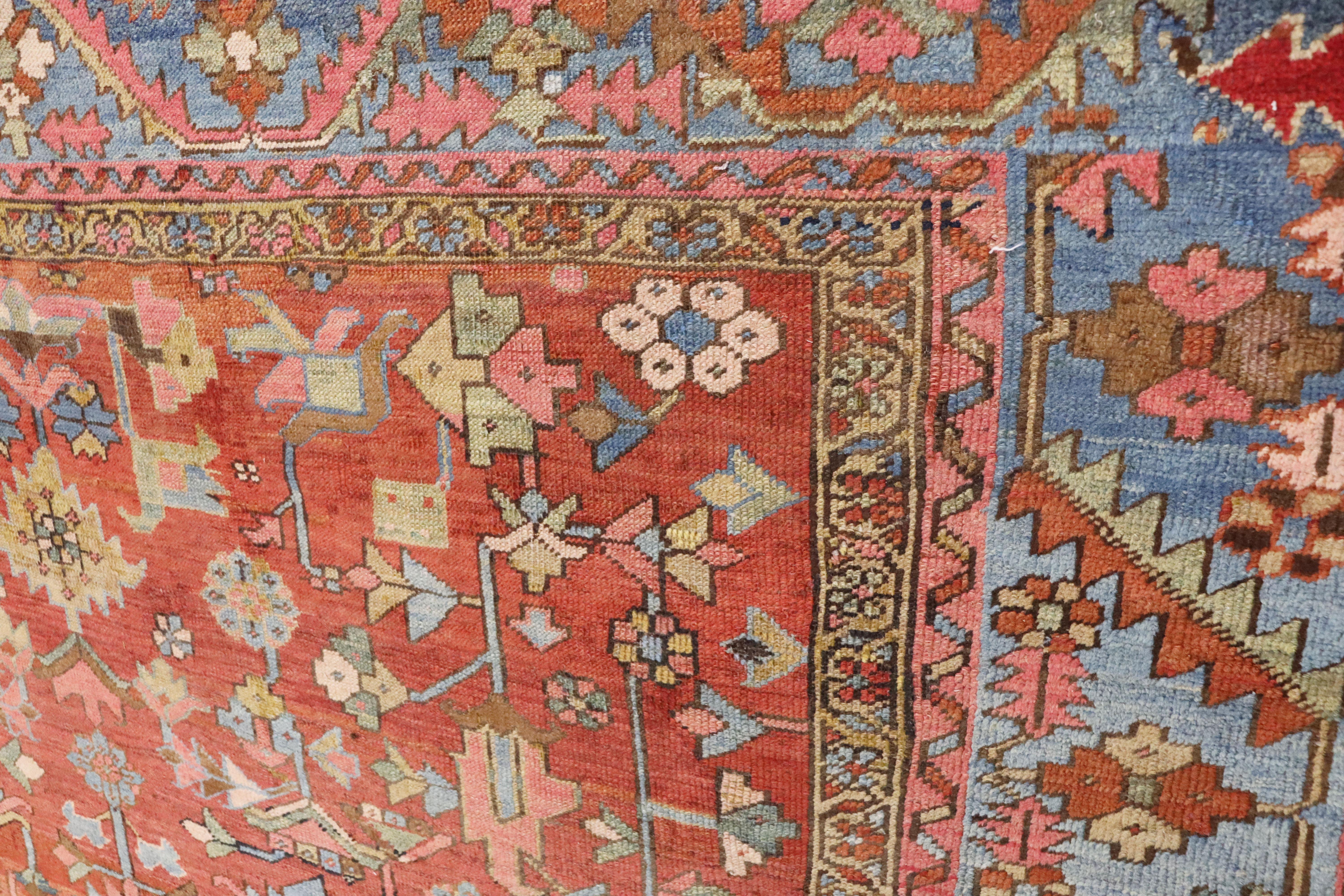 Hand-Knotted Antique Persian Heriz/Serapi Carpet, Room Size