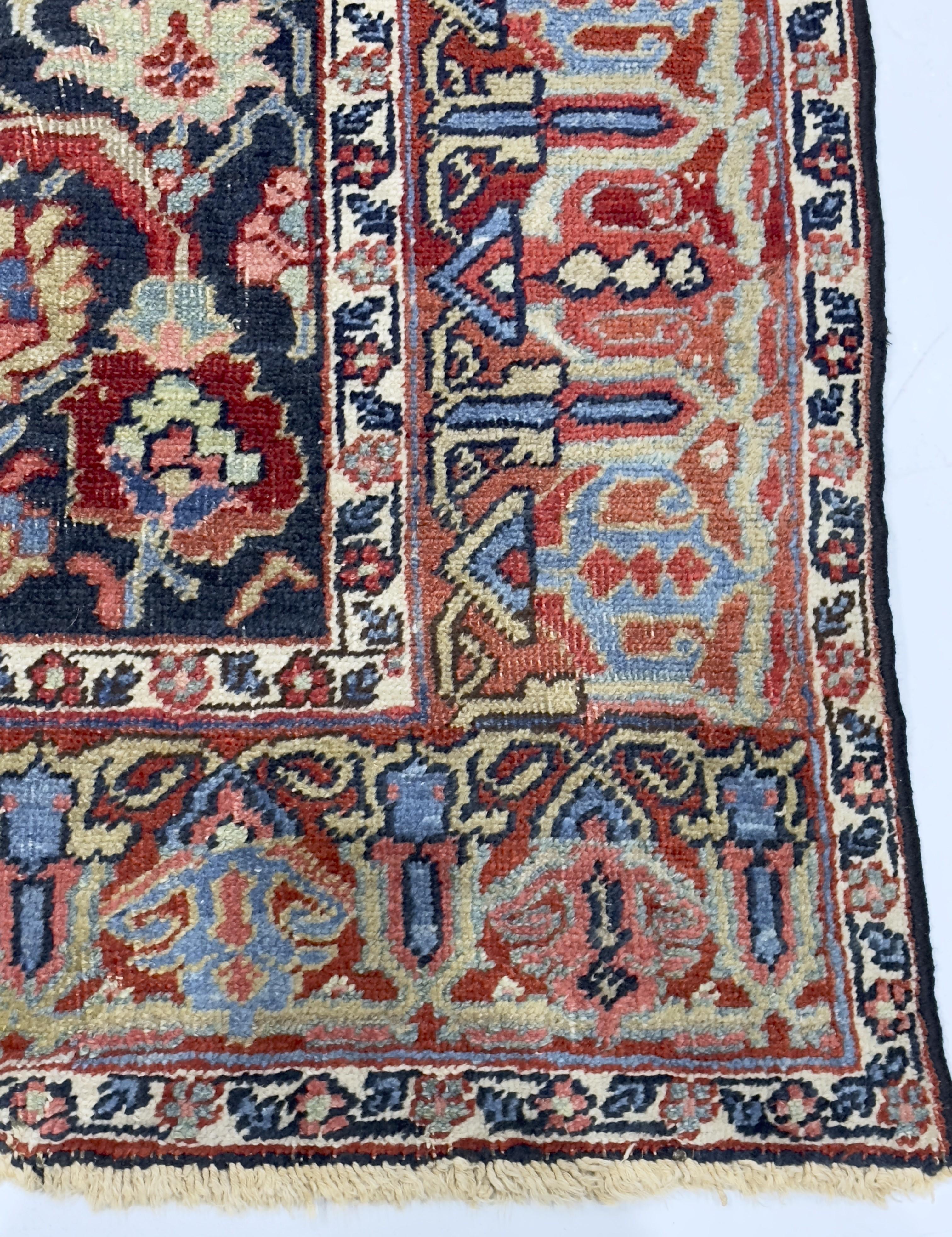 Tapis persan antique Heriz Serapi 4'10