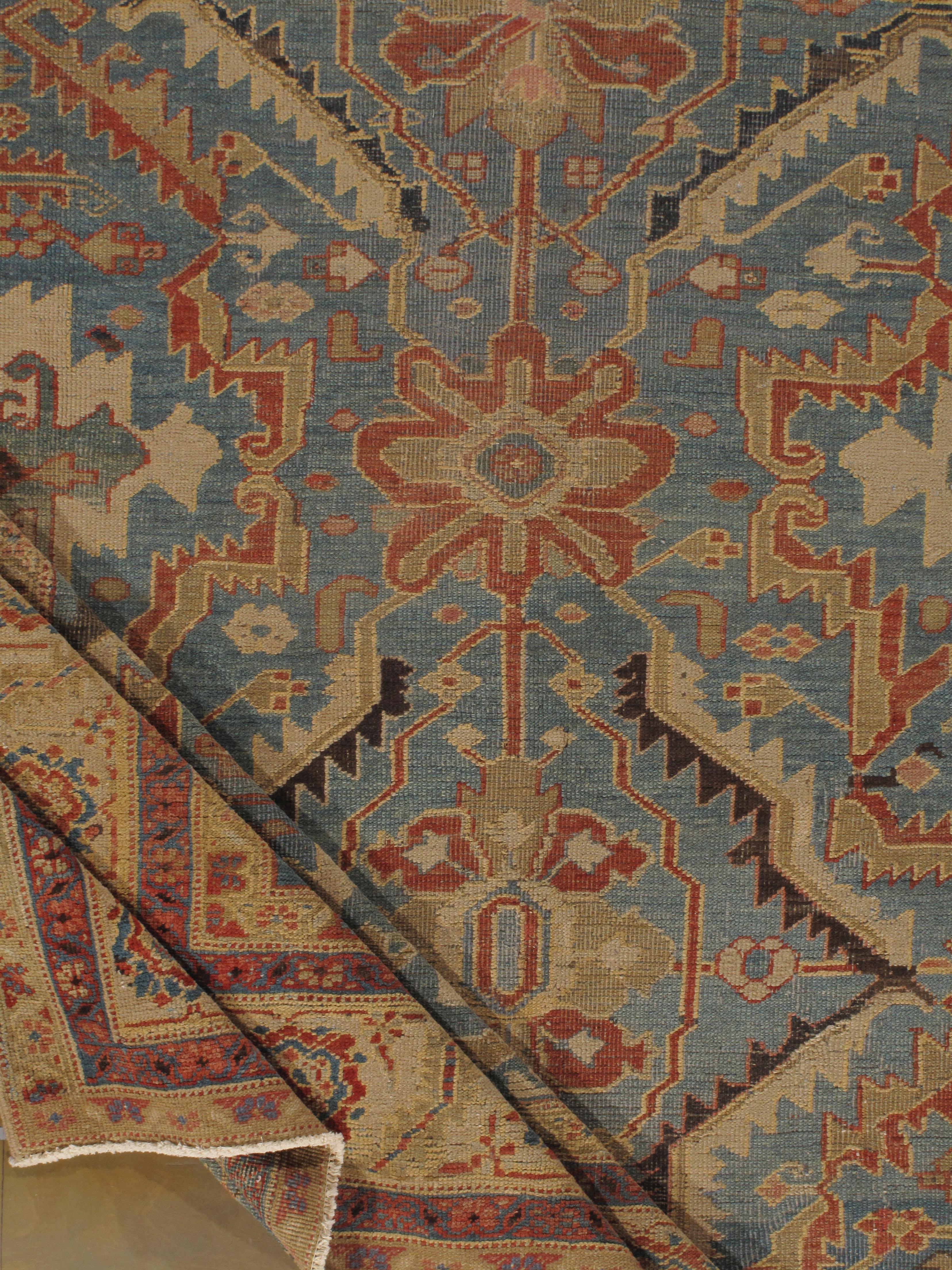 Antiker persischer Heriz-Serapi-Teppich aus Serapi, 9'7 x 12' (19. Jahrhundert) im Angebot