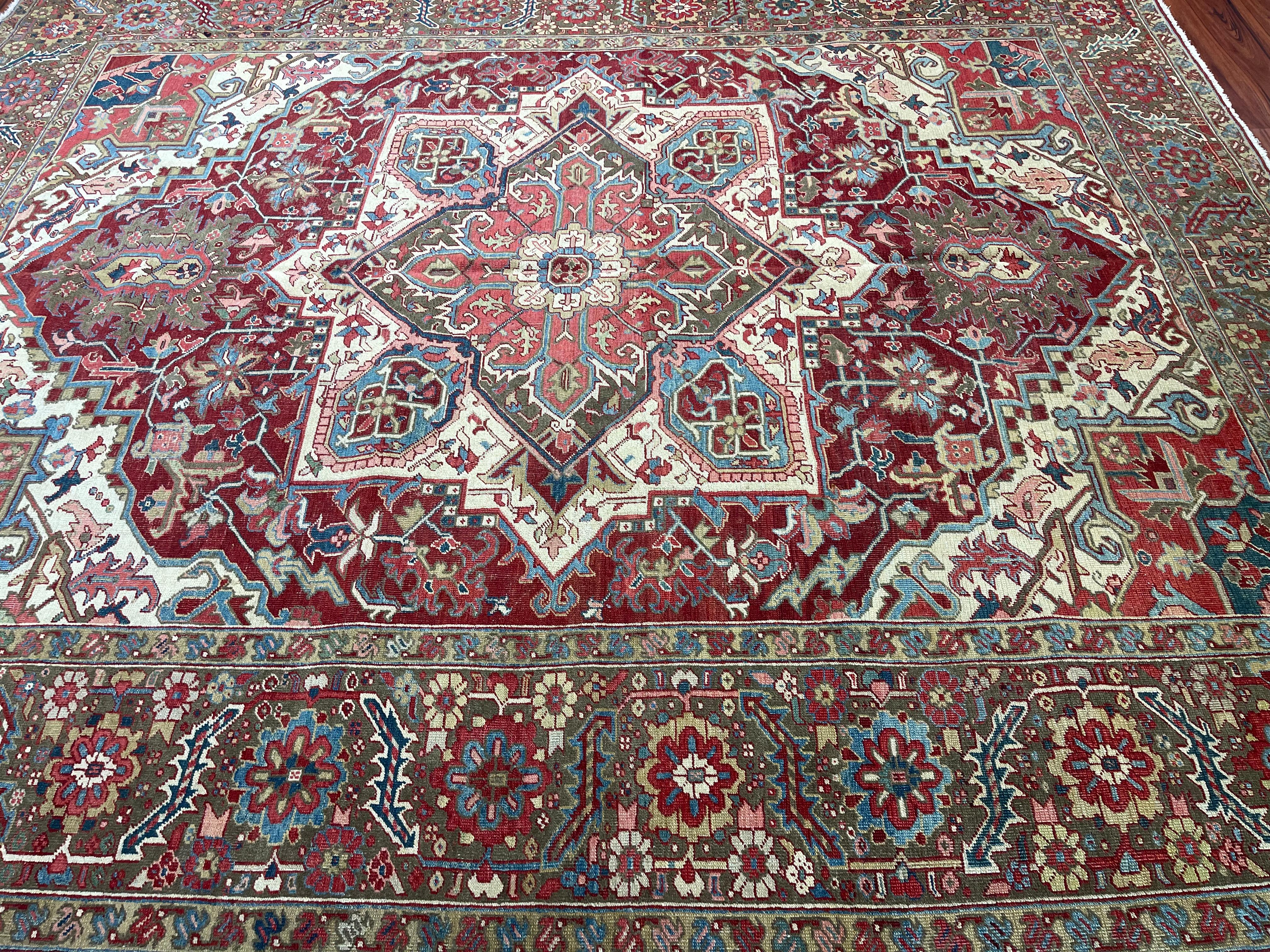 Tapis persan ancien Heriz Serapi en vente 6