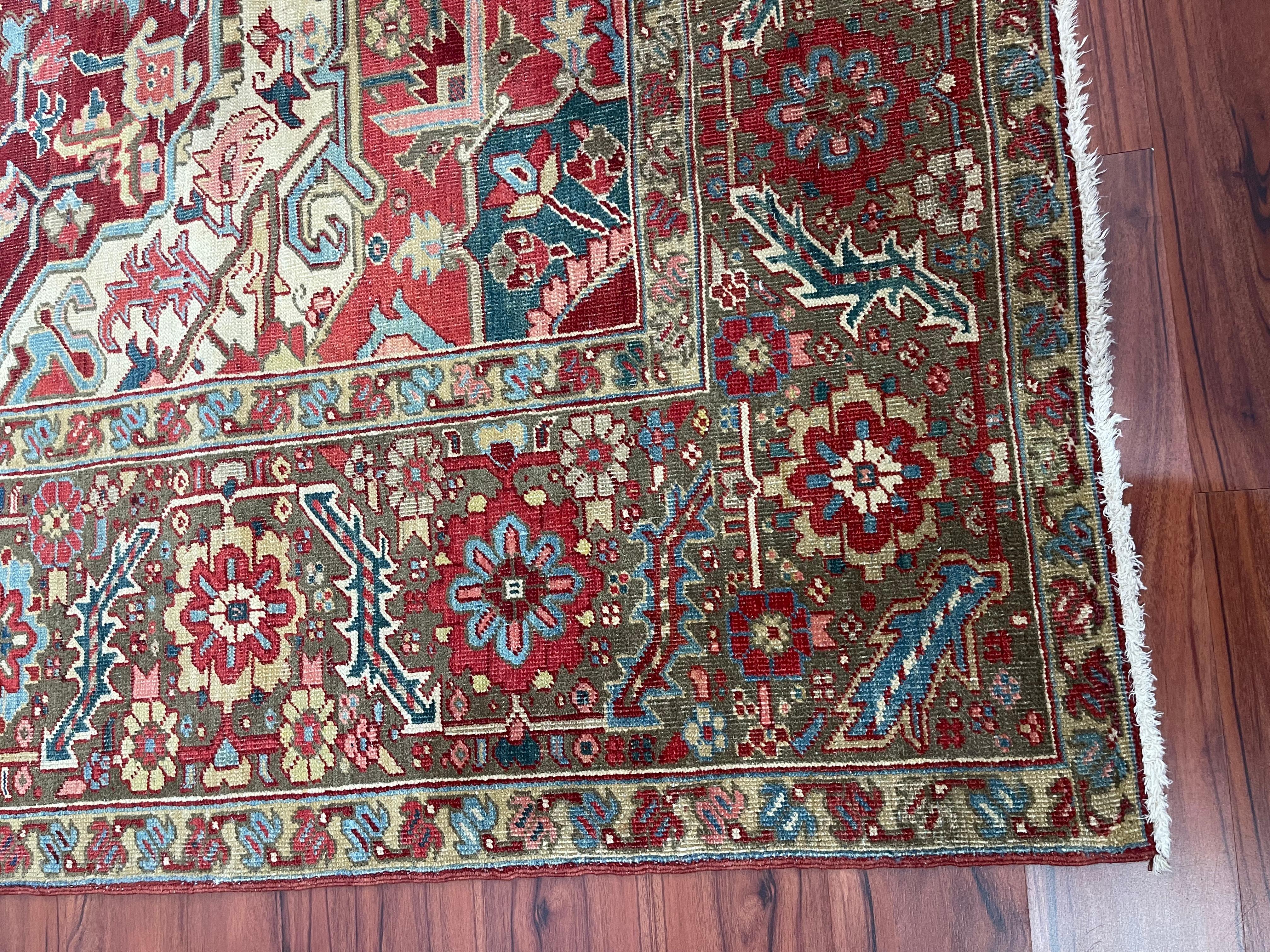 Tapis persan ancien Heriz Serapi en vente 8