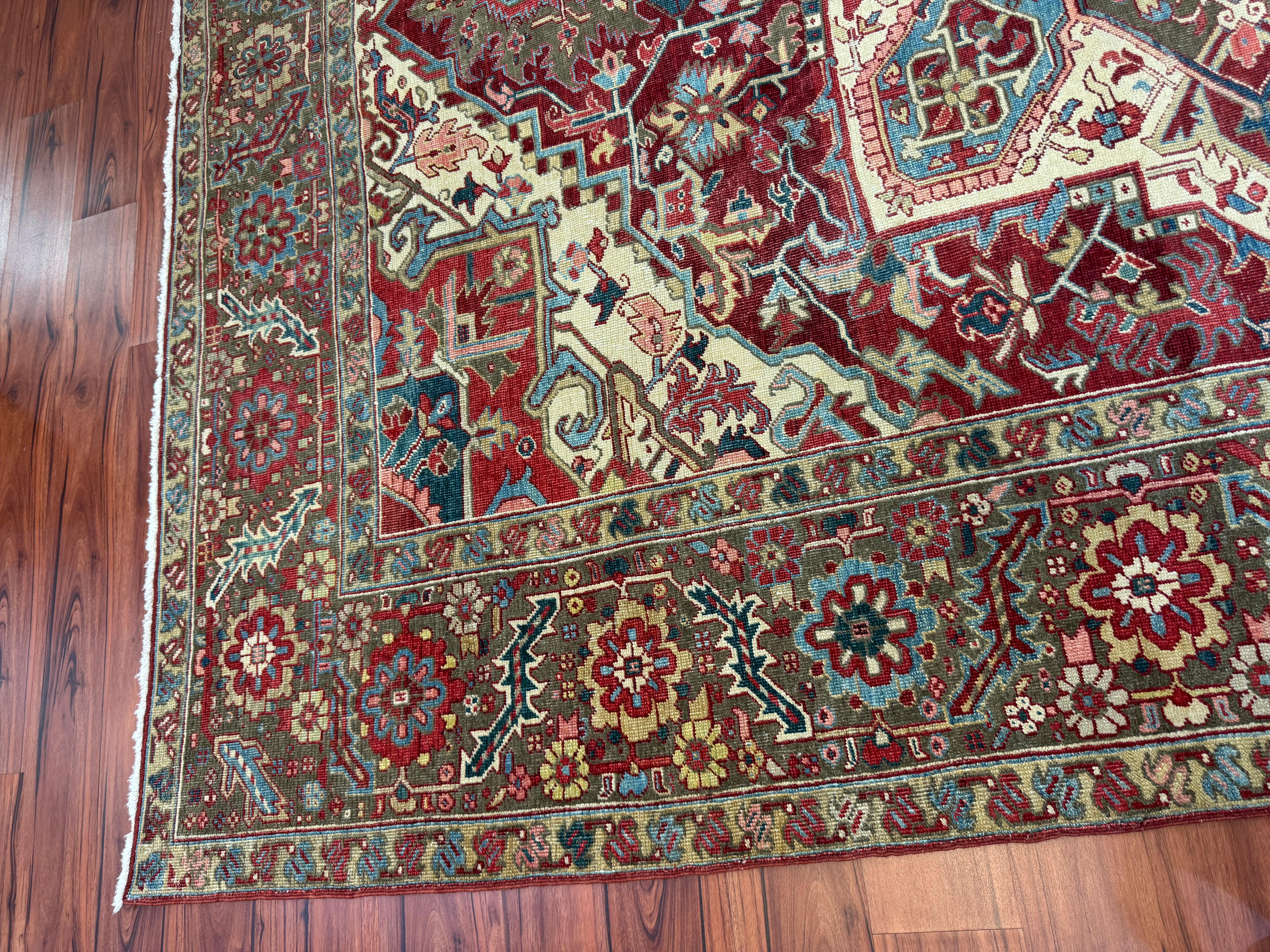 Laine Tapis persan ancien Heriz Serapi en vente