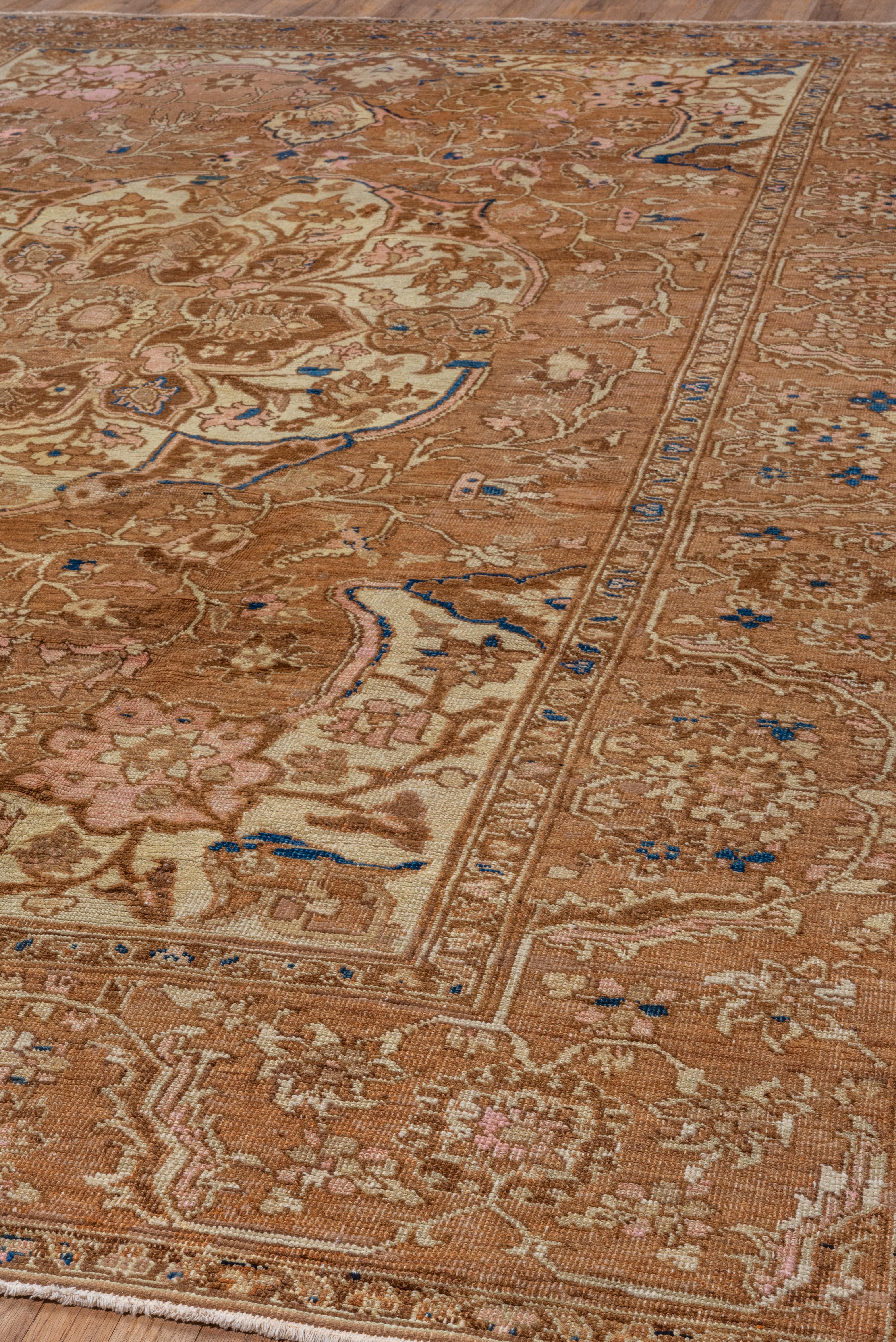 Antique Persian Heriz Serapi Rug, Tan Field with Blue & Pink Accents, Circa 1910 In Good Condition For Sale In New York, NY