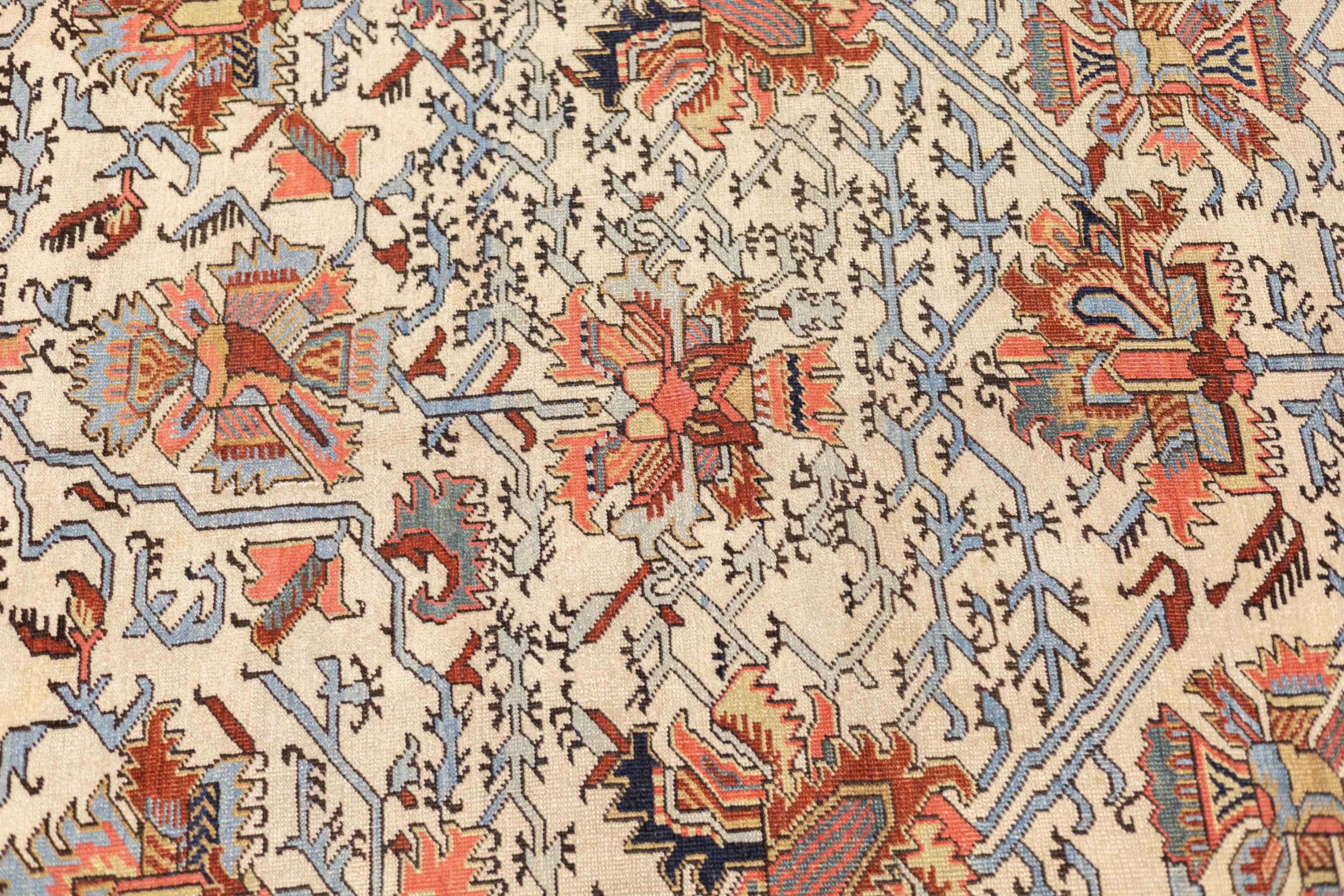 Antiker persischer Heriz Serapi Teppich in ungewöhnlichem Design 7'9