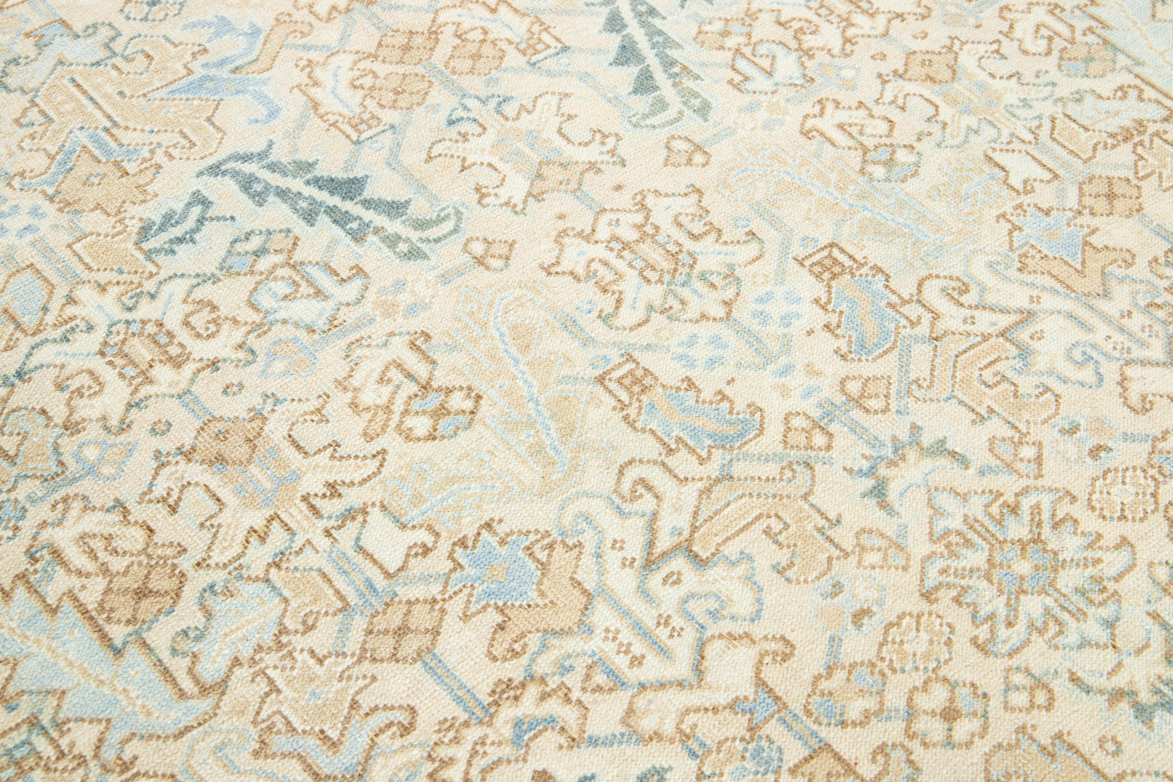 Antiker persischer Heriz-Wollteppich in Beige mit Allover-Muster, handgefertigt im Angebot 2
