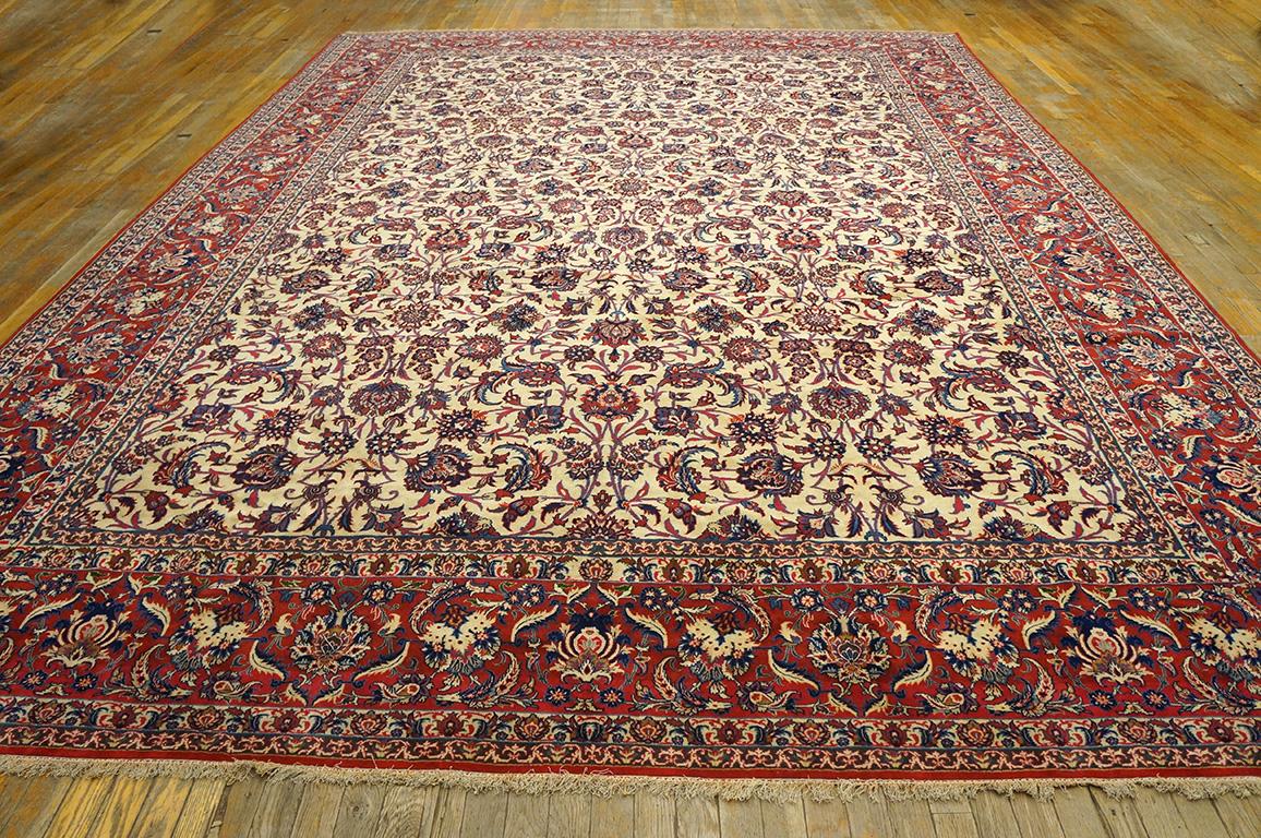 Antique Persian Isfahan In Good Condition For Sale In New York, NY