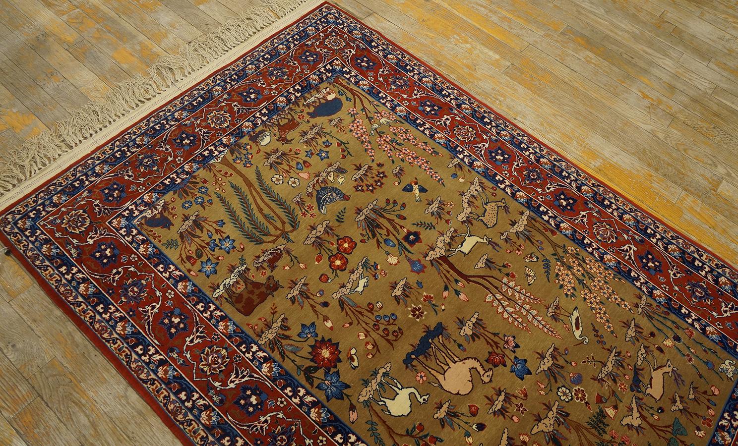1930s Persian Isfahan Carpet ( 3' 4'' x 5' 2'' - 102 x 157 cm ) For Sale 5