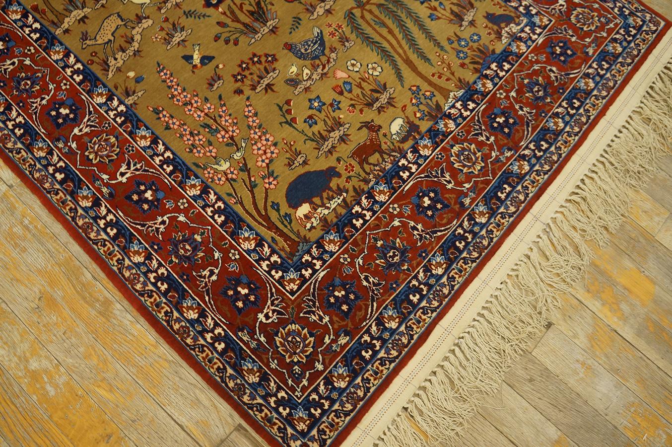1930s Persian Isfahan Carpet ( 3' 4'' x 5' 2'' - 102 x 157 cm ) For Sale 10
