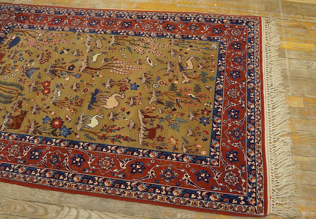 1930s Persian Isfahan Carpet ( 3' 4'' x 5' 2'' - 102 x 157 cm ) For Sale 4