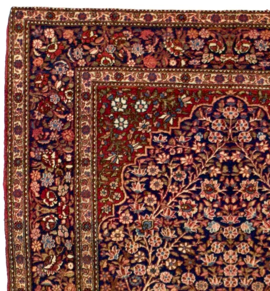 XIXe siècle Tapis persan antique Isfahan One of Pair 4'5
