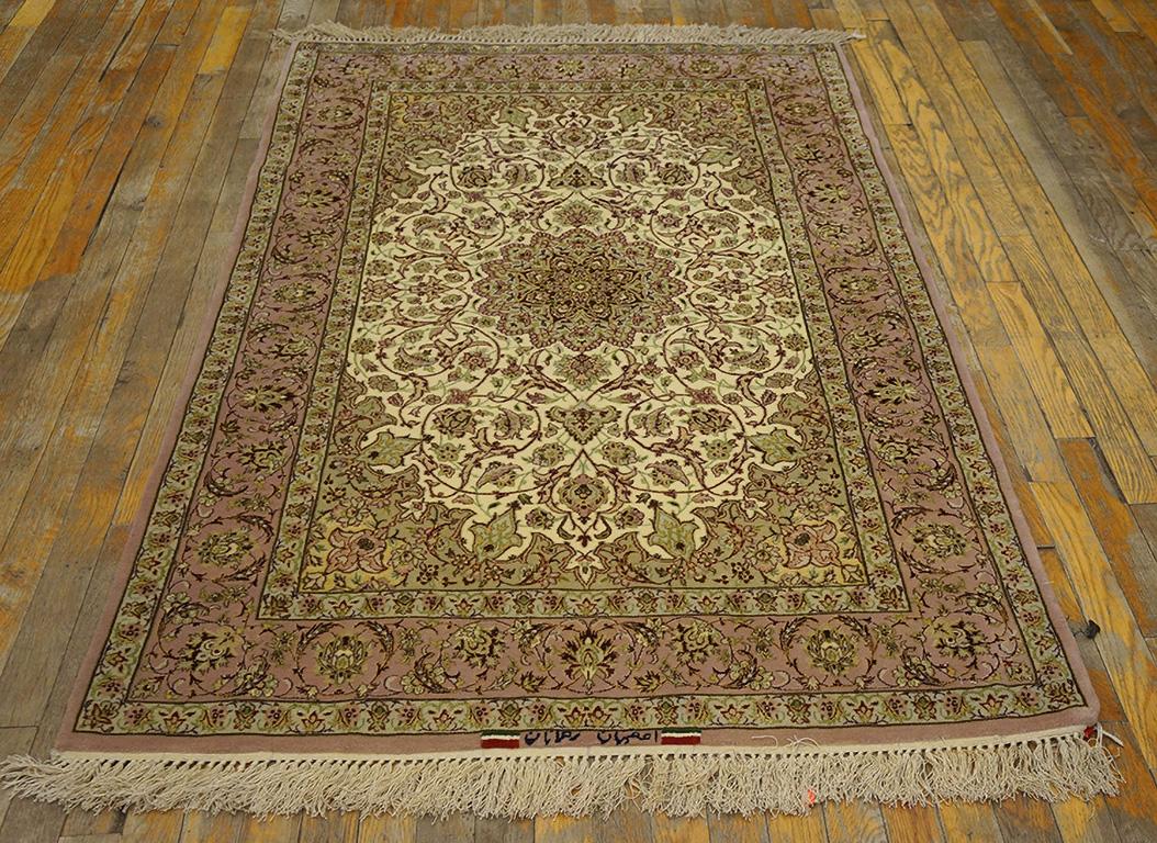 Perse Tapis persan ancien d'Ispahan de style persan 3' 5'' x5' 3'' en vente