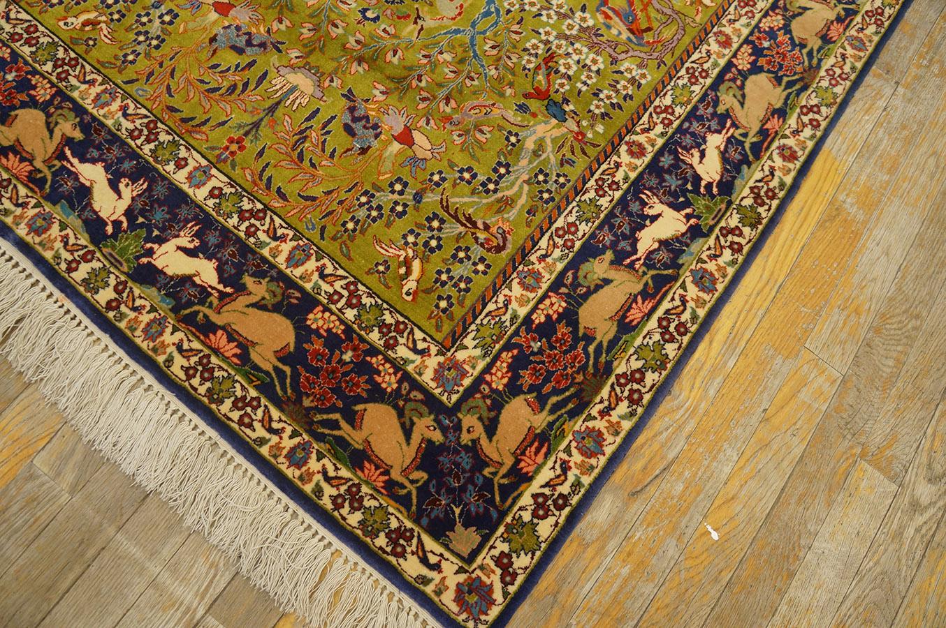Inizio XX secolo Tappeto persiano Isfahan della metà del XX secolo ( 3' 6'' x 5' 4'' - 107 x 163 cm) in vendita