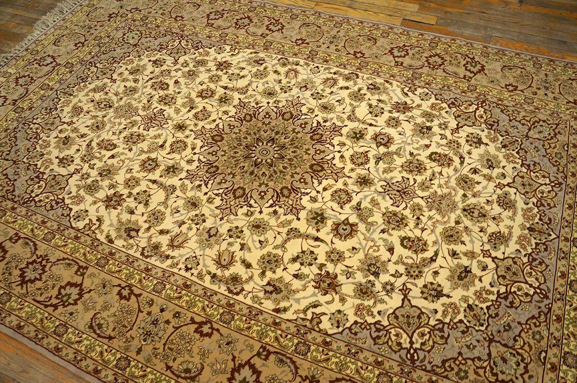 Antique Persian Isfahan Rug In Excellent Condition In New York, NY