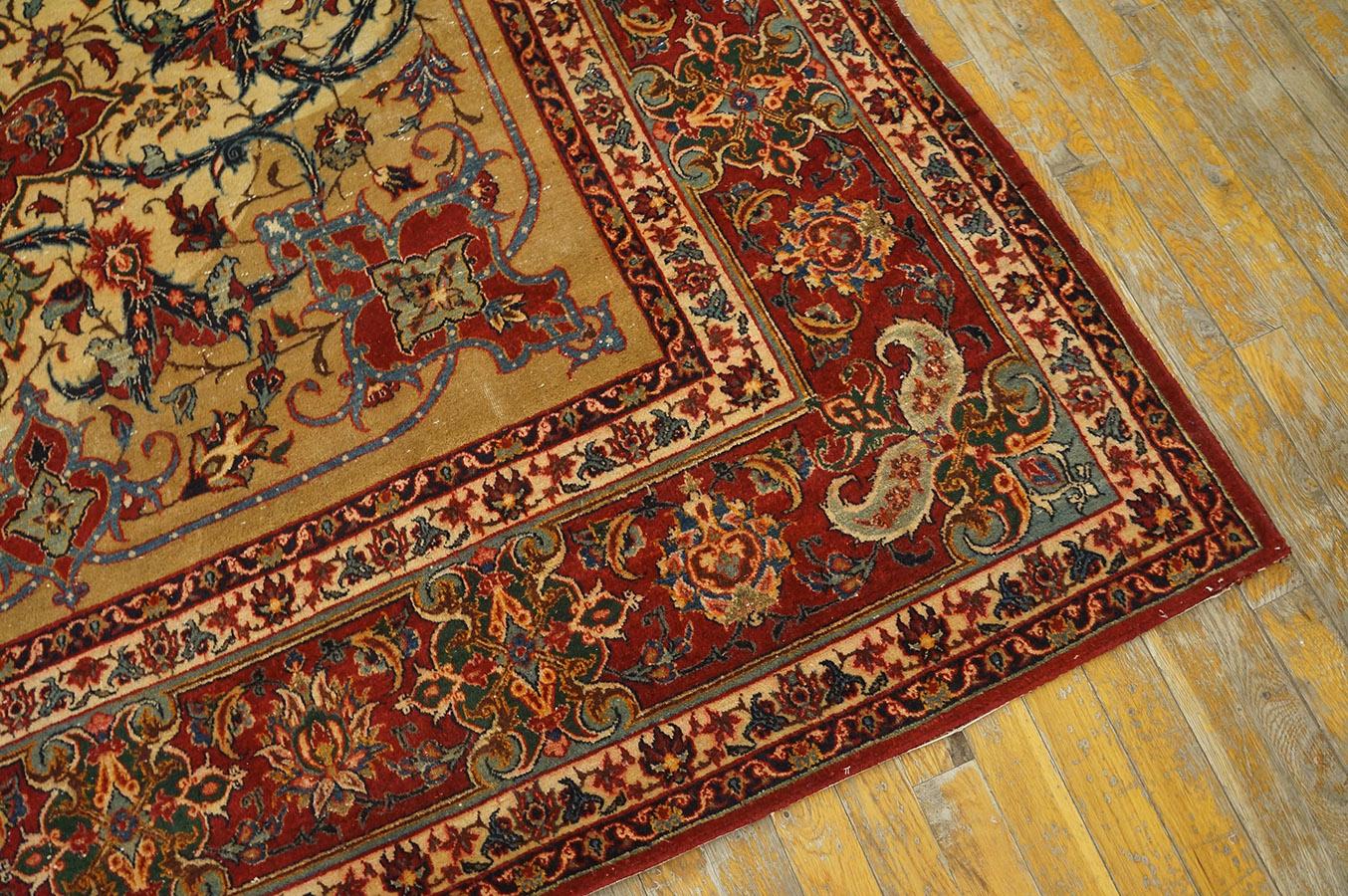 1930s Persian Isfahan Carpet ( 6'7'' x 10'4'' - 200 x 315 ) For Sale 5