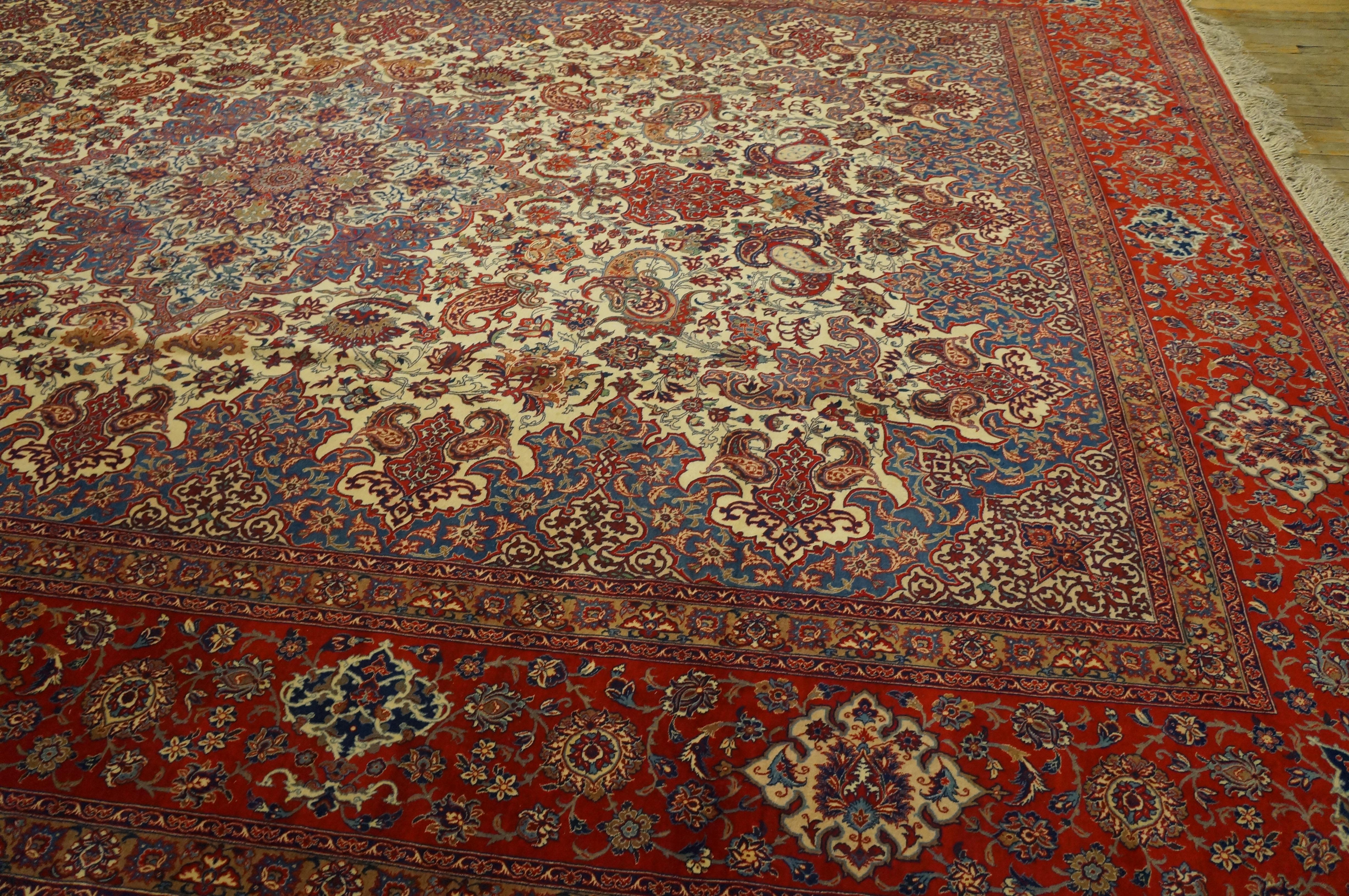 Antiker persischer Isfahan-Teppich (Handgeknüpft) im Angebot