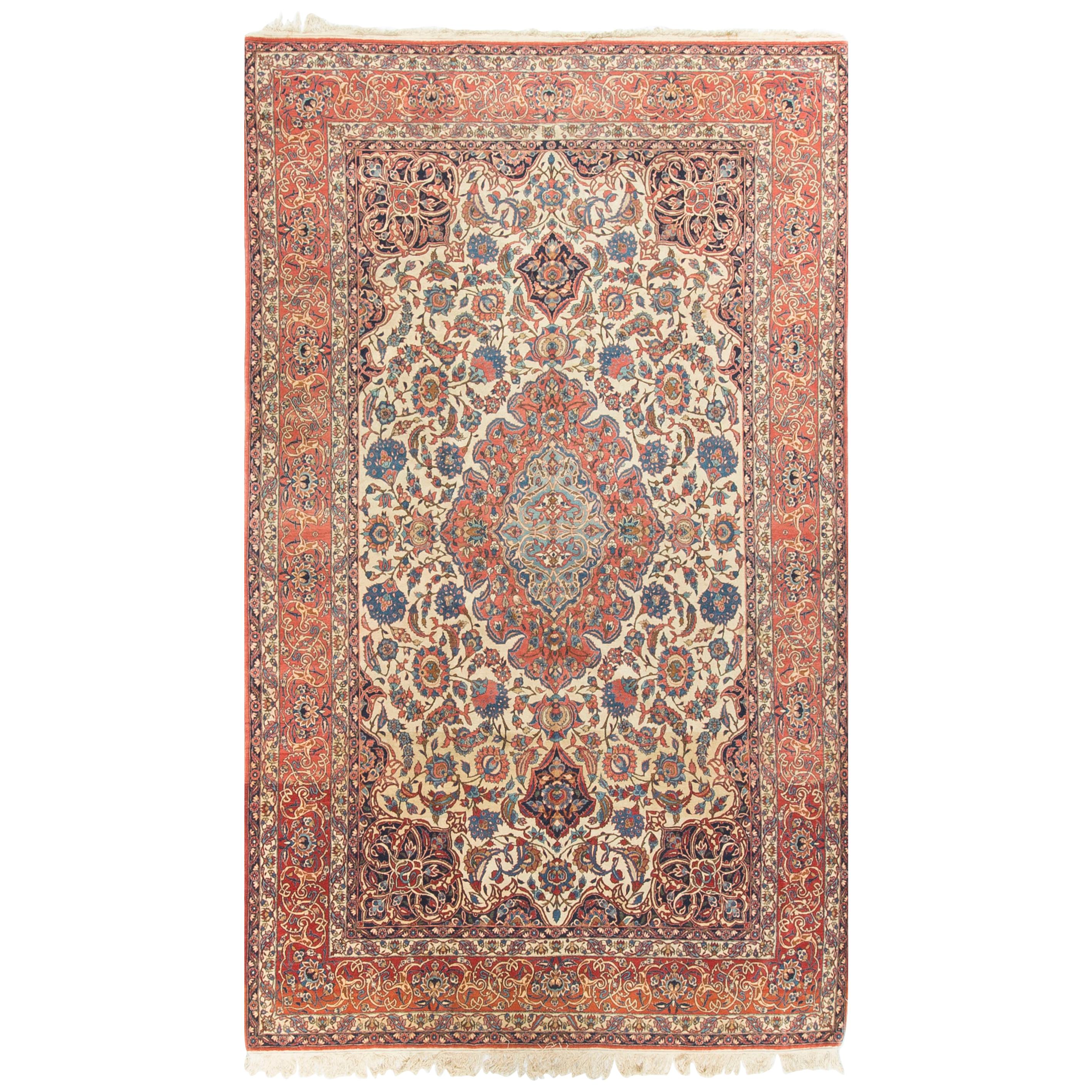 Antiker persischer Isfahan-Teppich, um 1900 im Angebot