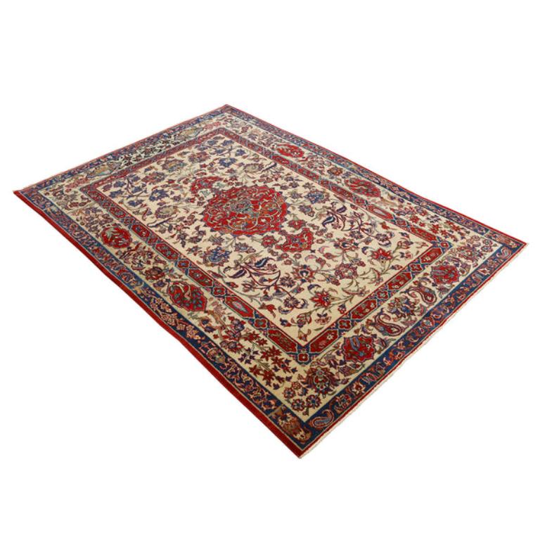 Hand-Knotted Antique Persian Isfahan Rug - Size: 6'0x4'2 For Sale