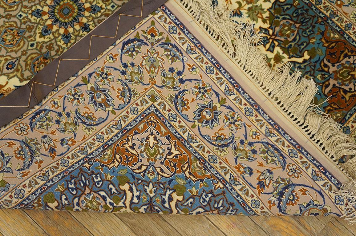 Tappeto antico in seta persiana Isfahan 3' 8'' x 5' 1'' In condizioni buone in vendita a New York, NY