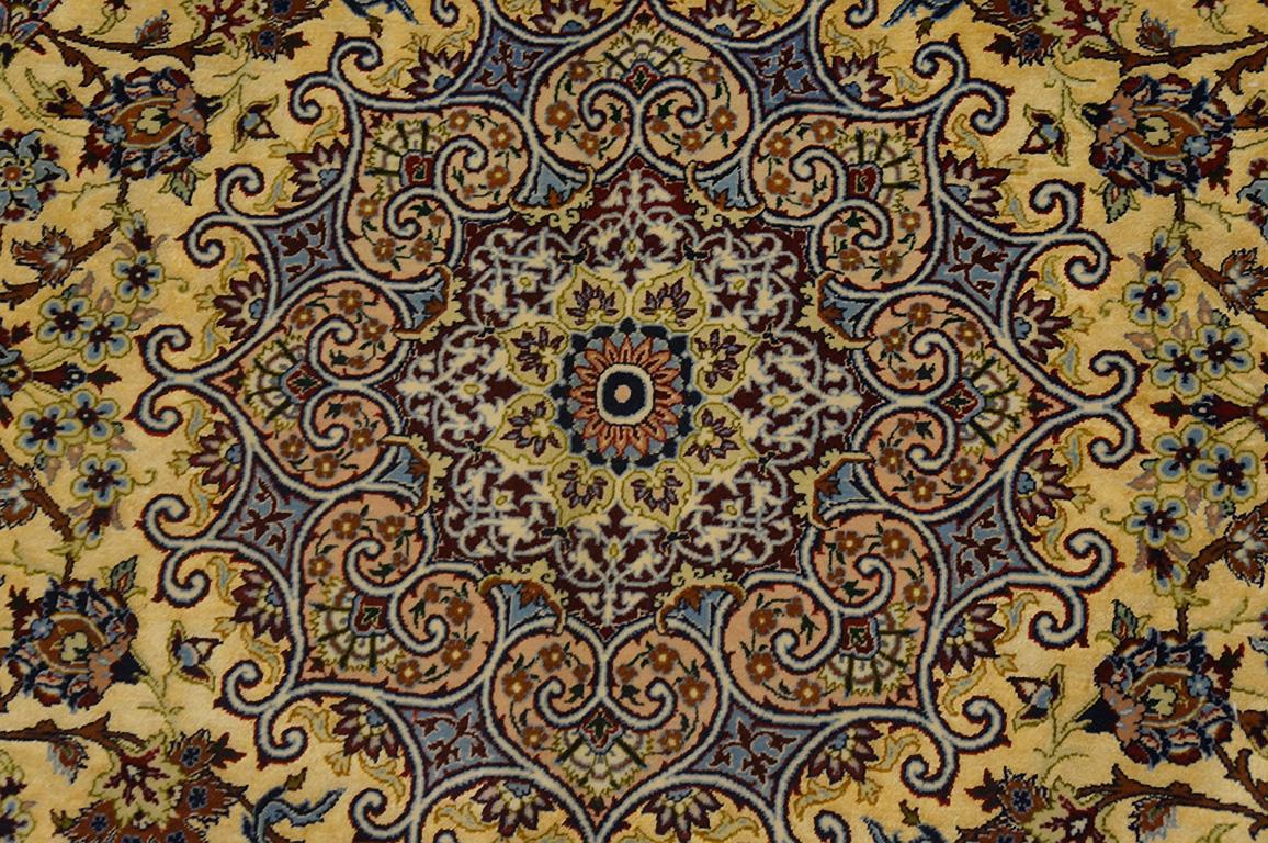 Persischer Isfahan-Teppich von „Sarraf Mamoury“ aus der Mitte des 20. Jahrhunderts (5' x 8'153 x 243) (Handgeknüpft) im Angebot