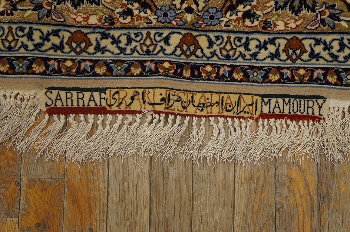 Persischer Isfahan-Teppich von „Sarraf Mamoury“ aus der Mitte des 20. Jahrhunderts (5' x 8'153 x 243) (Seide) im Angebot