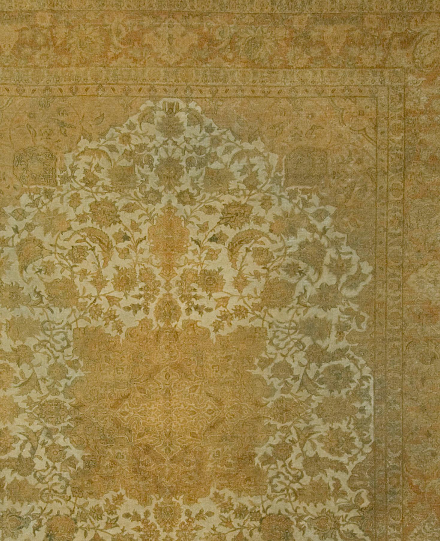 Lana Antico tappeto persiano Isphahan, circa 1900 in vendita