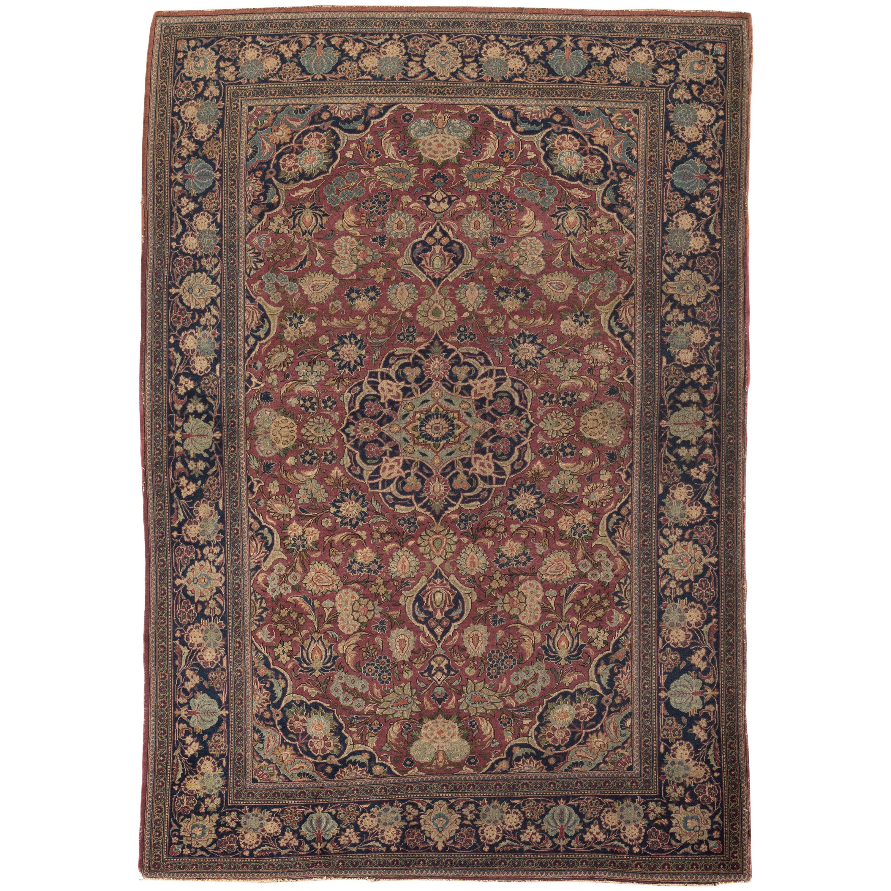 Antique Persian Isphahan Rug, circa 1900 4' x 6'6 For Sale