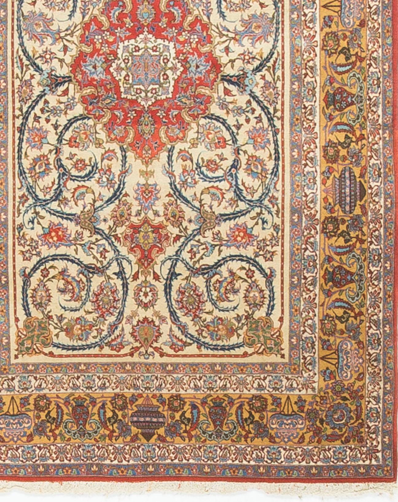 Tissé à la main Tapis persan ancien d'Ispahan en vente