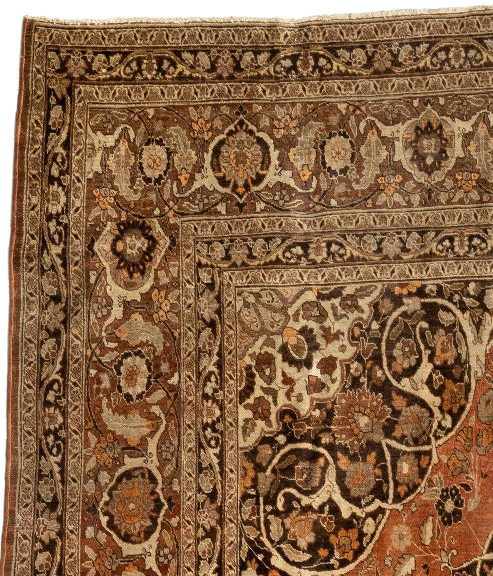 Antiker persischer elfenbeinbrauner und rostfarbener geblümter Täbriz-Teppich, um 1880 (Tabriz) im Angebot