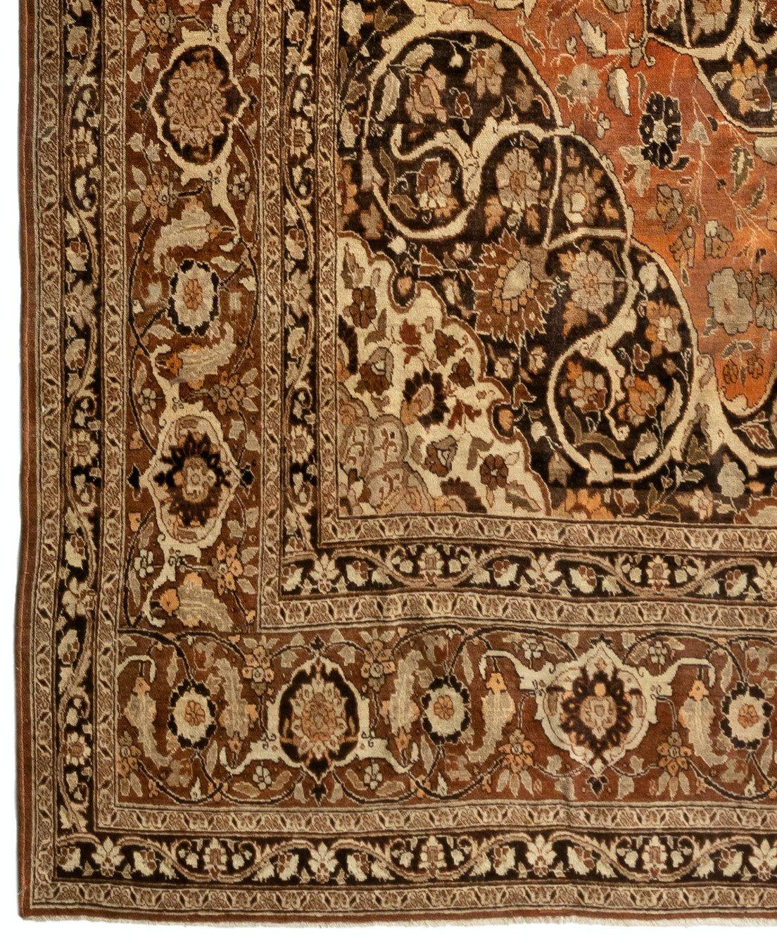 Antiker persischer elfenbeinbrauner und rostfarbener geblümter Täbriz-Teppich, um 1880 (Persisch) im Angebot