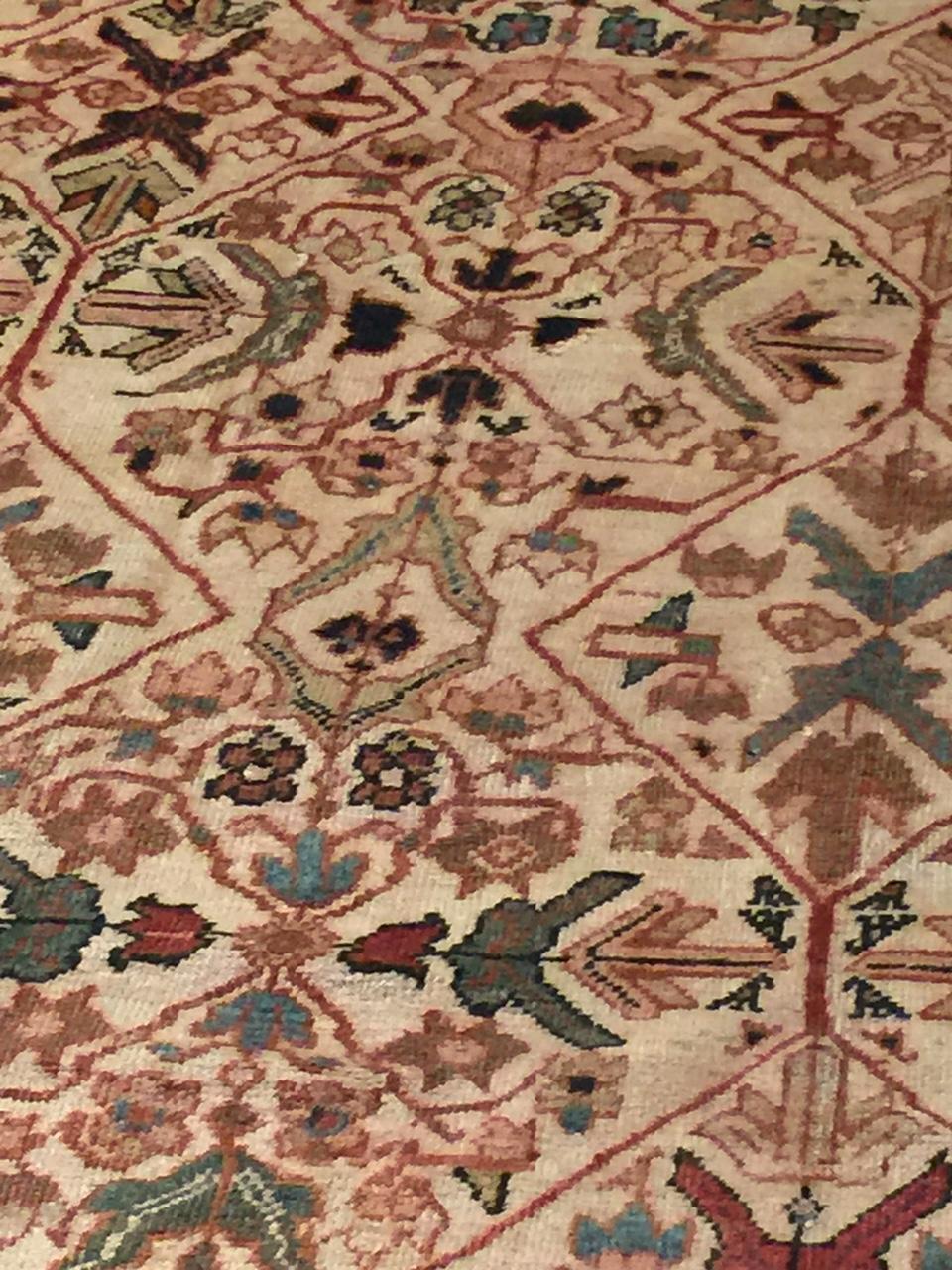 Tapis persan ancien Ivoire Mahal 8'10 x 12'2 Bon état - En vente à New York, NY