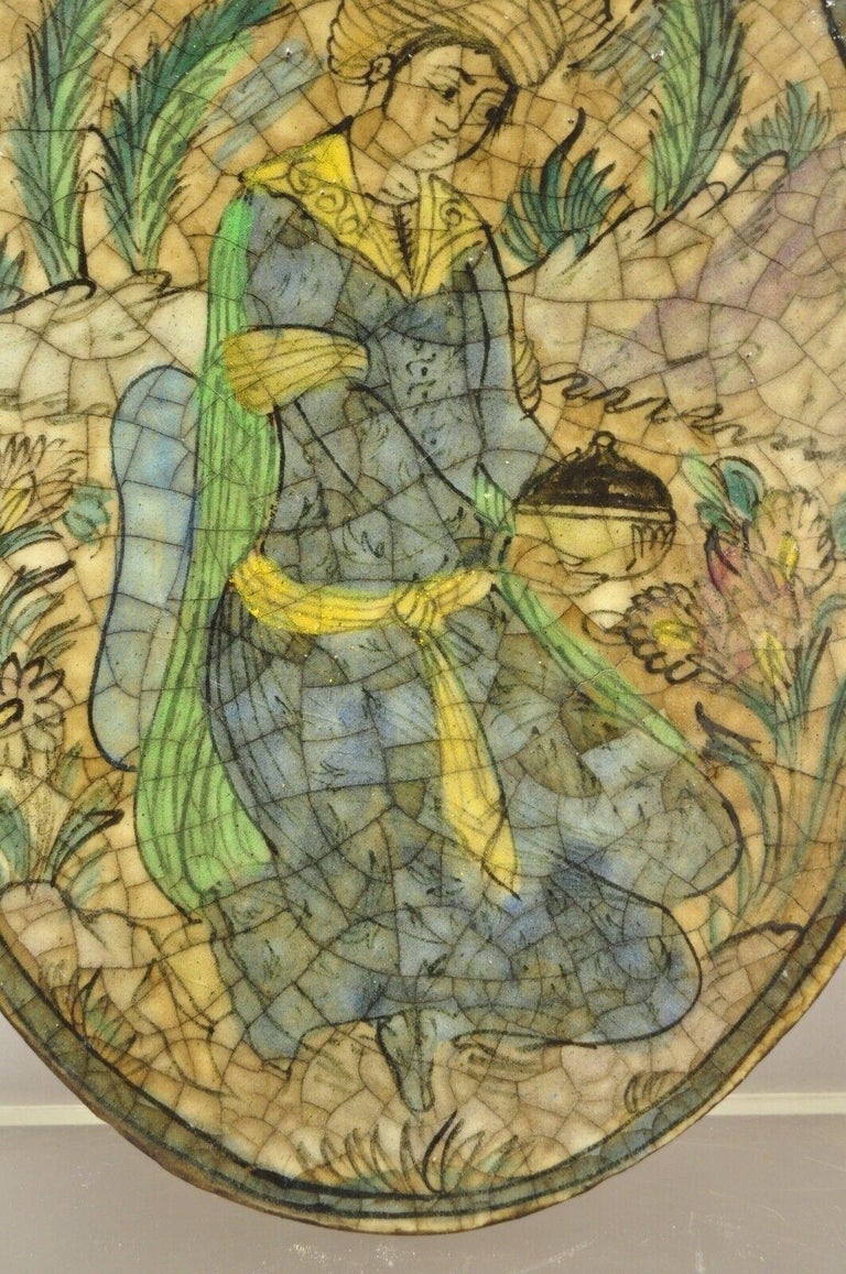 Antike Möbel Kaufen In Der Nähe Antike persische kniende Frau aus Keramik im Iznik Qajar-Stil aus