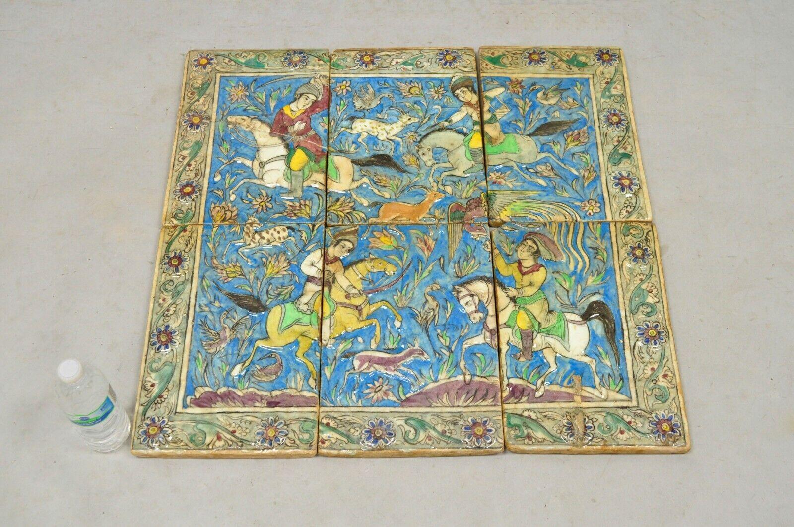 Antike persische Iznik Qajar Stil Keramik Fliese Mosaik Jagd Szene 6 Stück Set (C7). Die Szene besteht aus 4 Reitern mit verschiedenen Tieren und Vögeln. Der Artikel zeichnet sich durch eine originale Craquelé-Glasur, eine schwere