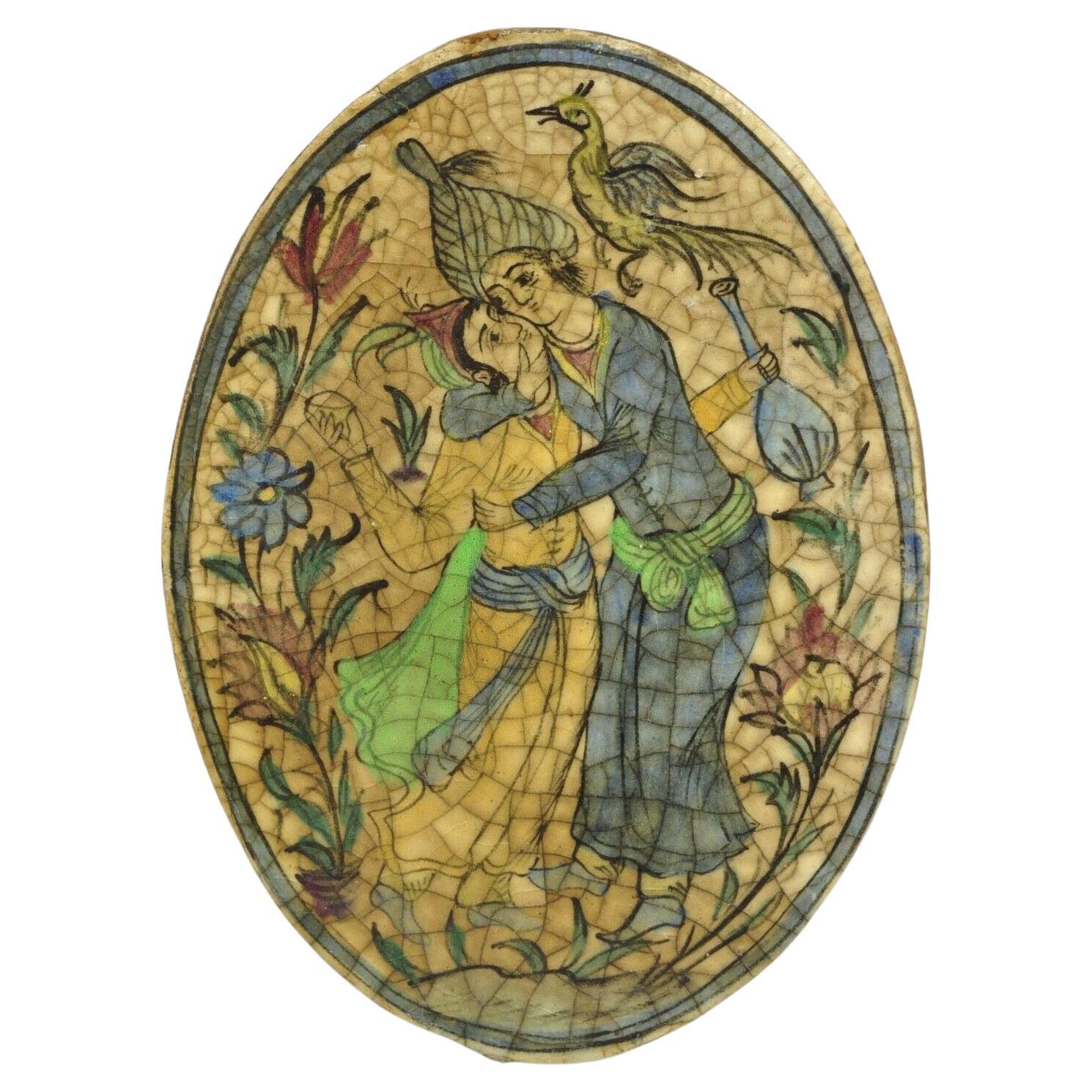 Antike antike persische Iznik Qajar-Stil Oval Keramik-Keramikfliesen Loving Embrace C2