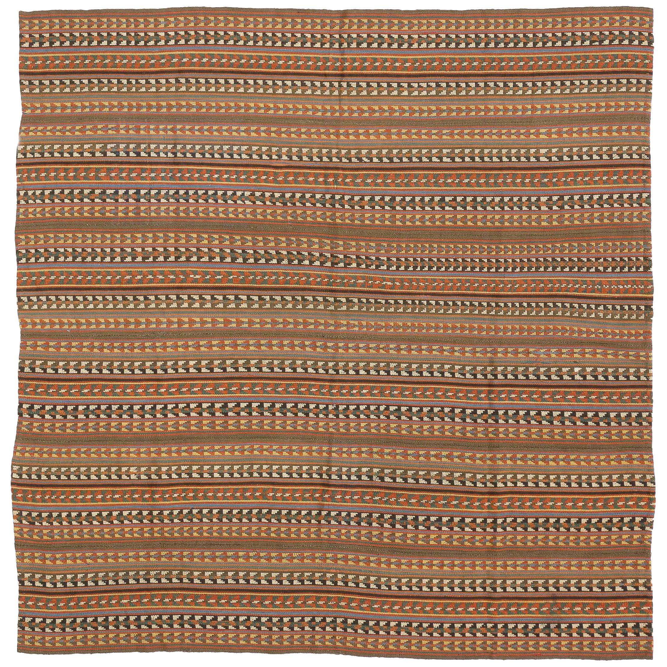 Antiker persischer Jajim-Flachgewebeteppich mit farbigen Streifen und Stammesdetails