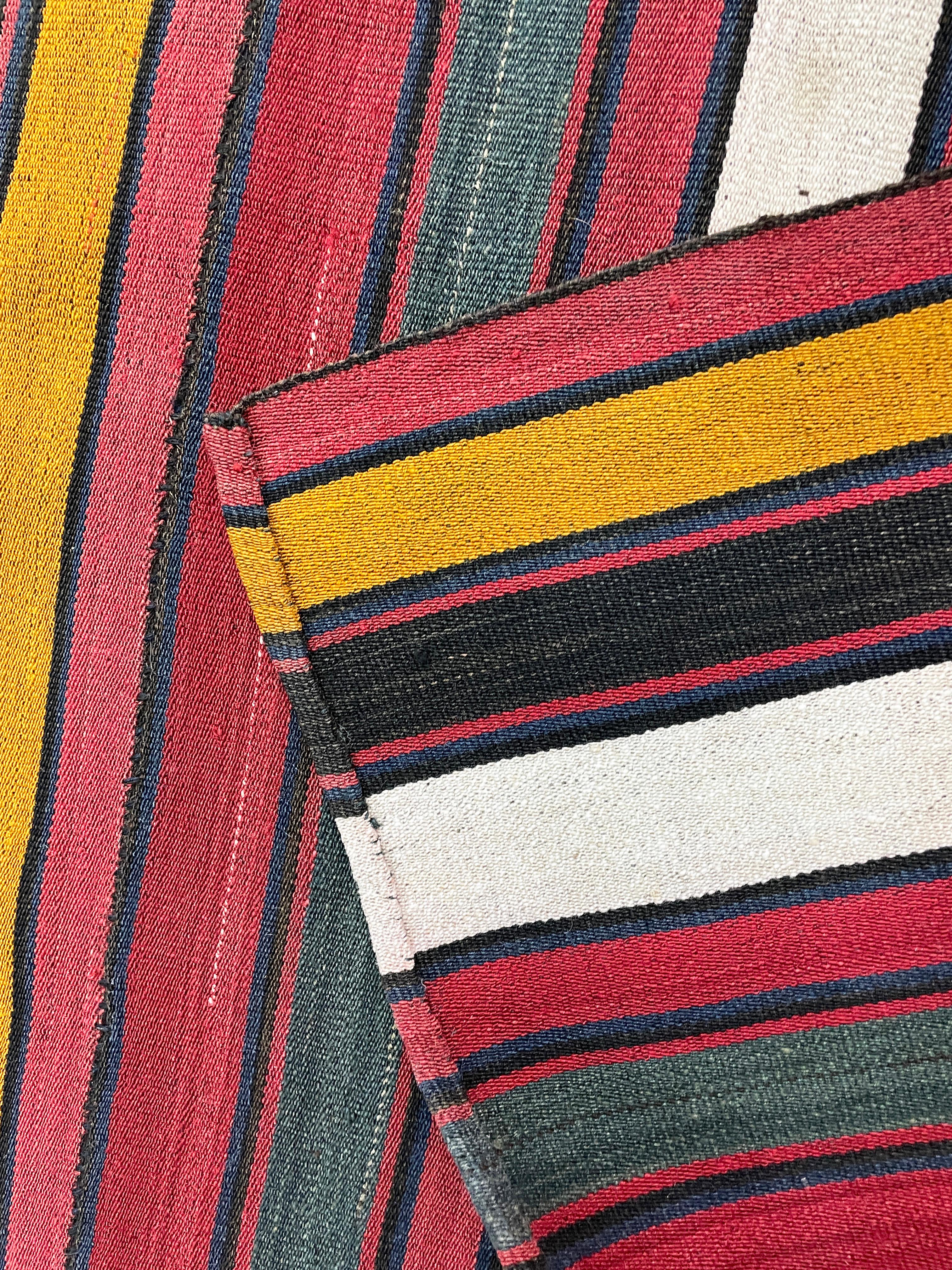 Tapis persan ancien Kilim Jajim Excellent état - En vente à Evanston, IL