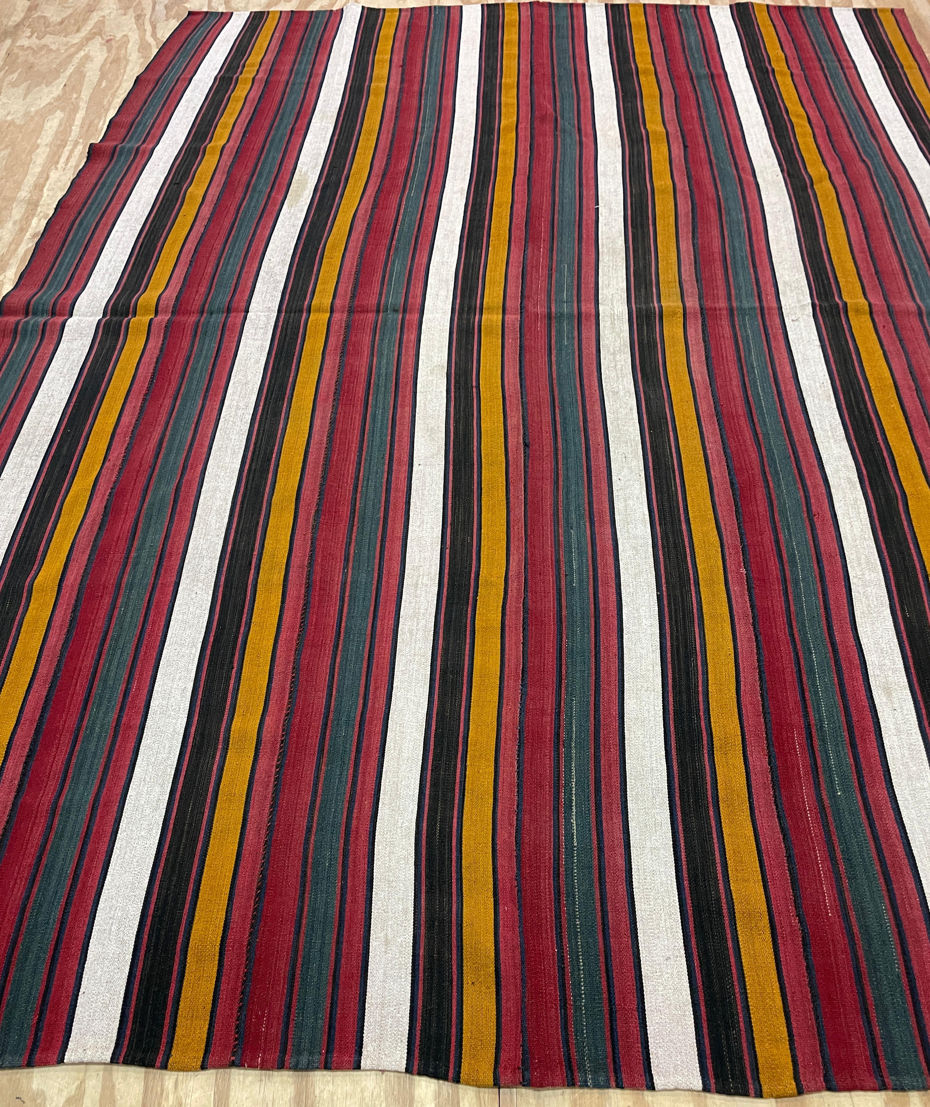 20ième siècle Tapis persan ancien Kilim Jajim en vente