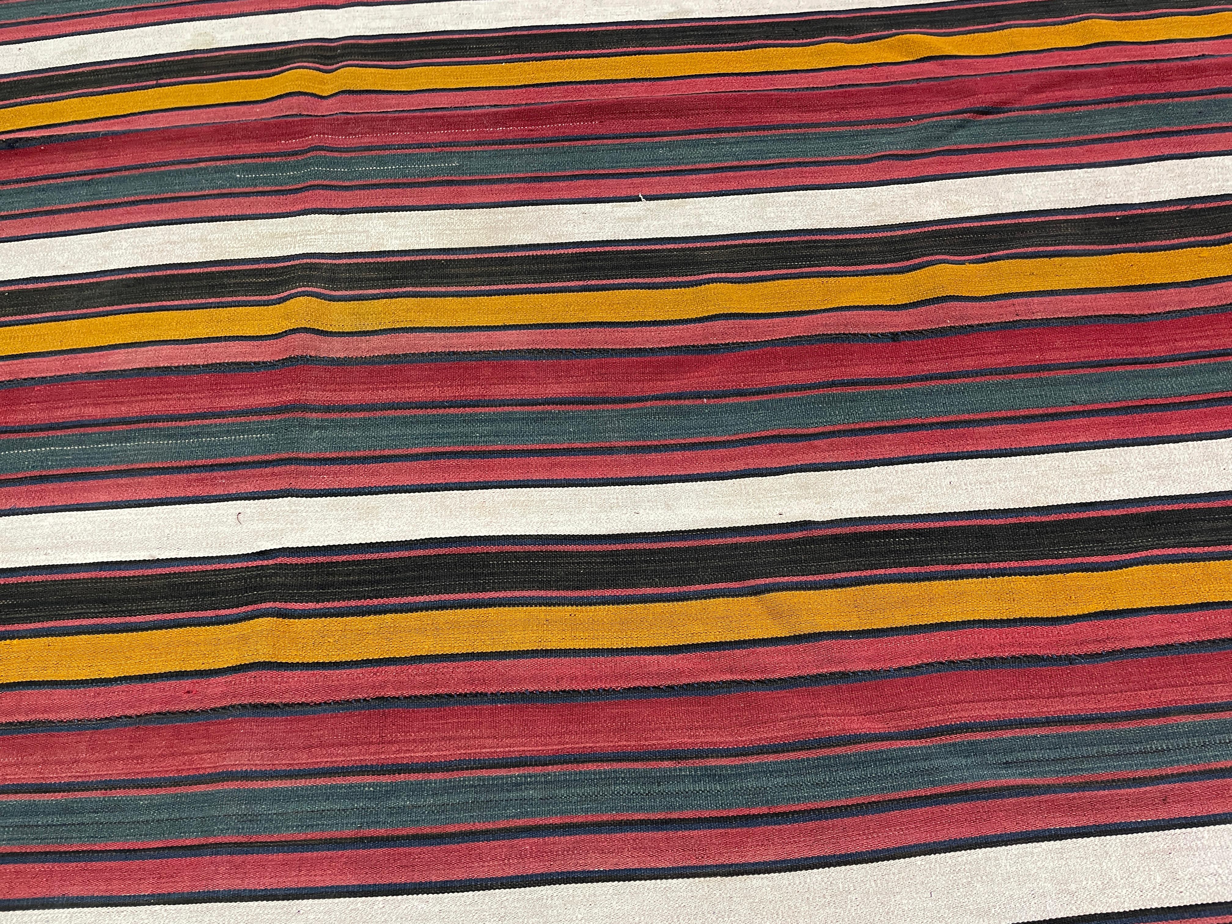 Tapis persan ancien Kilim Jajim en vente 1