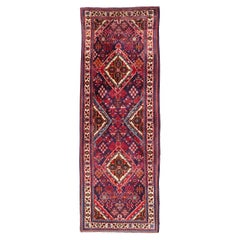 Antiker persischer Joshaghan Läufer mit Diamantmedaillons in tiefem Rot 3
5 x 10
6