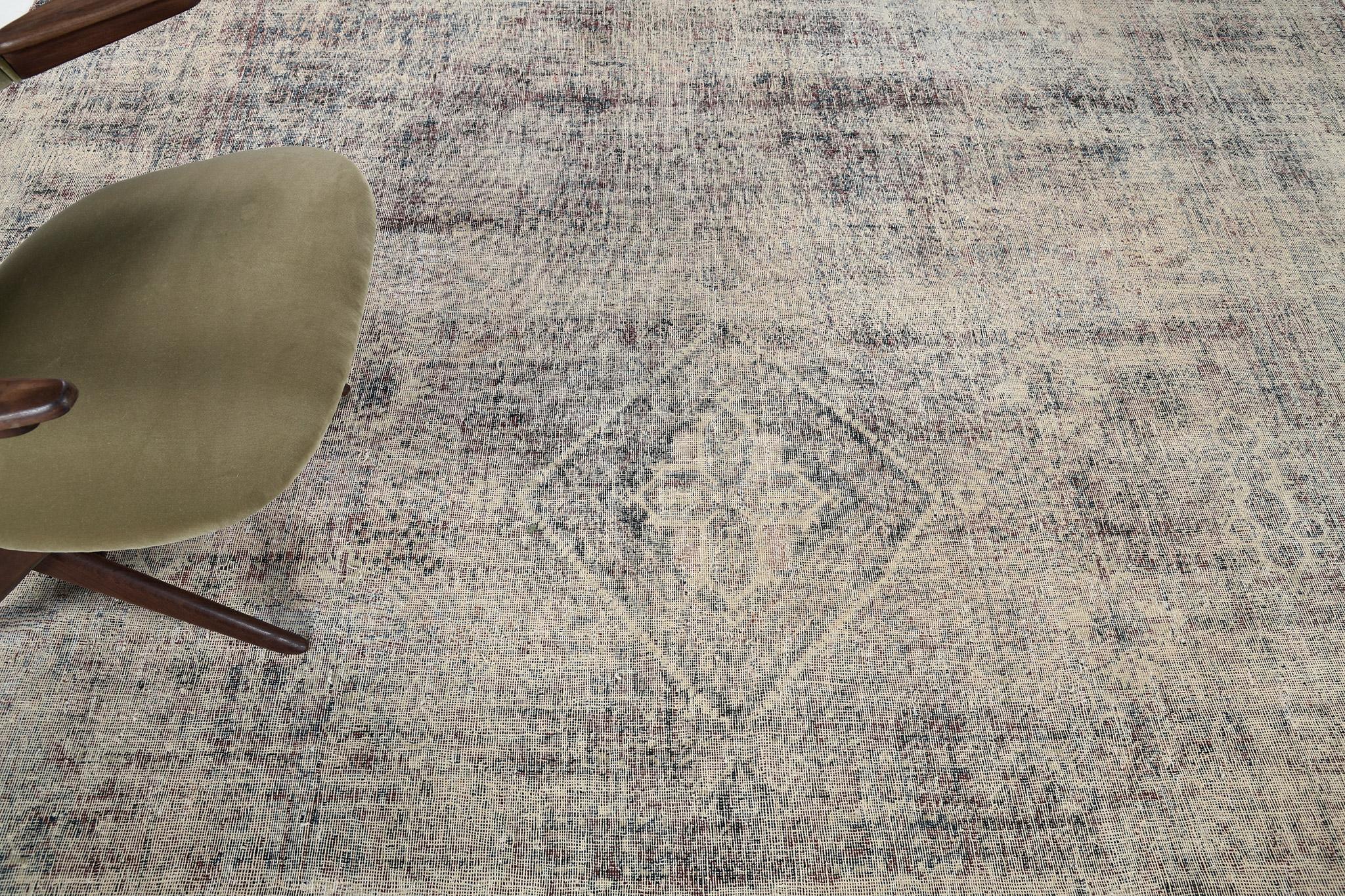 Early 20th Century Antique Persian Joshegan For Sale