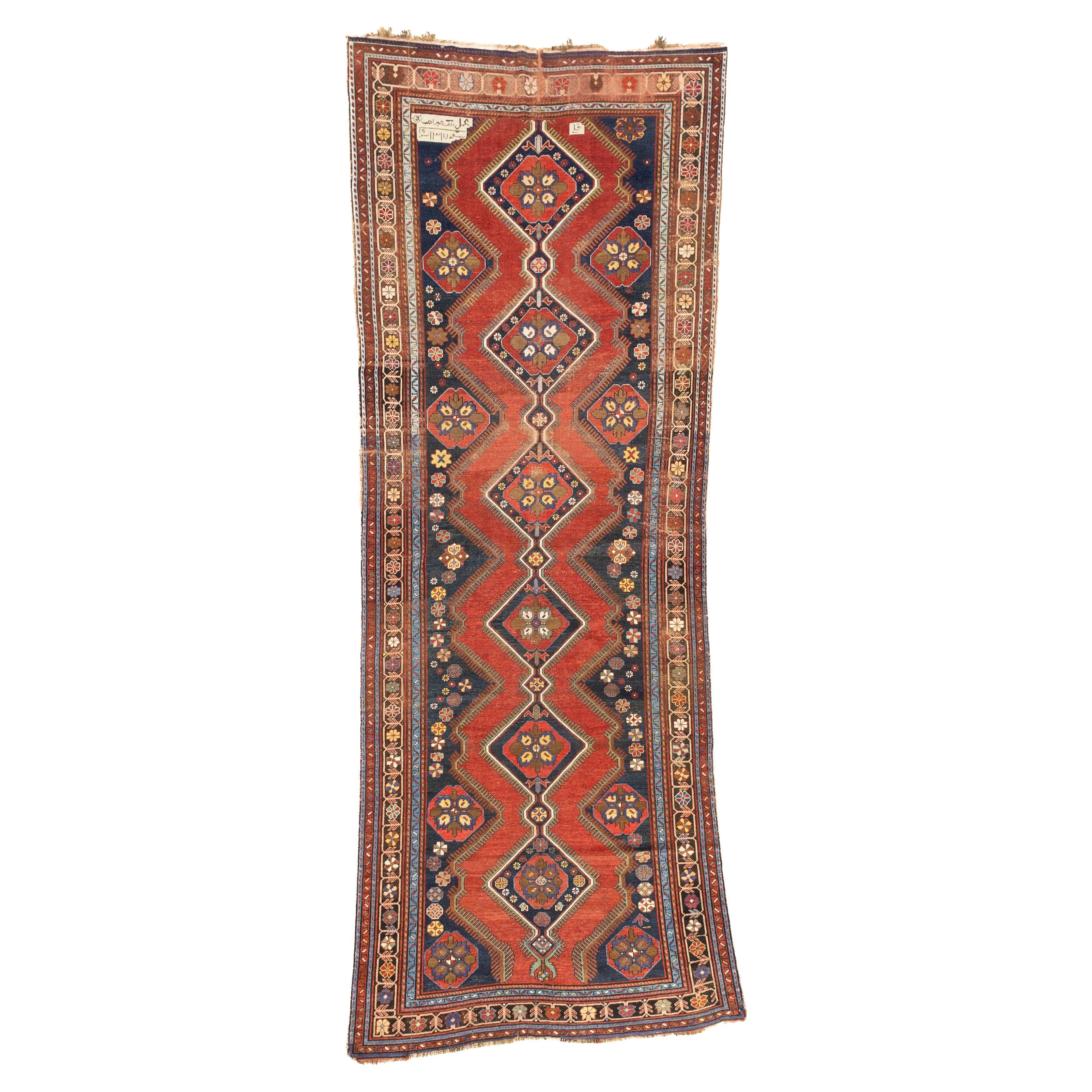 Antiker persischer Karabagh Teppich 5'4" x 14'0"