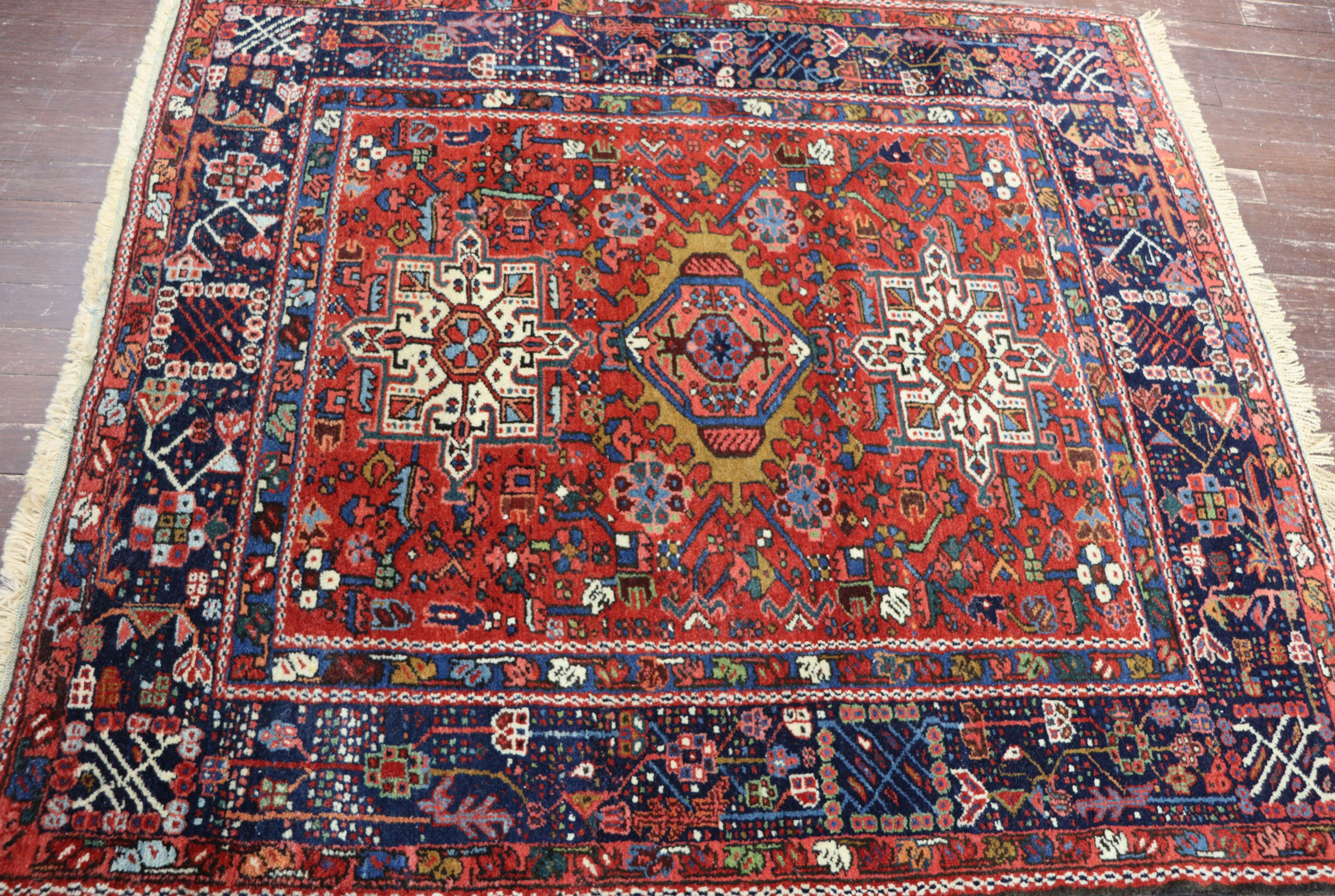 Heriz Serapi Tapis persan ancien Karaja/Heriz, couleur incroyable 10,16 x 10,16 cm en vente