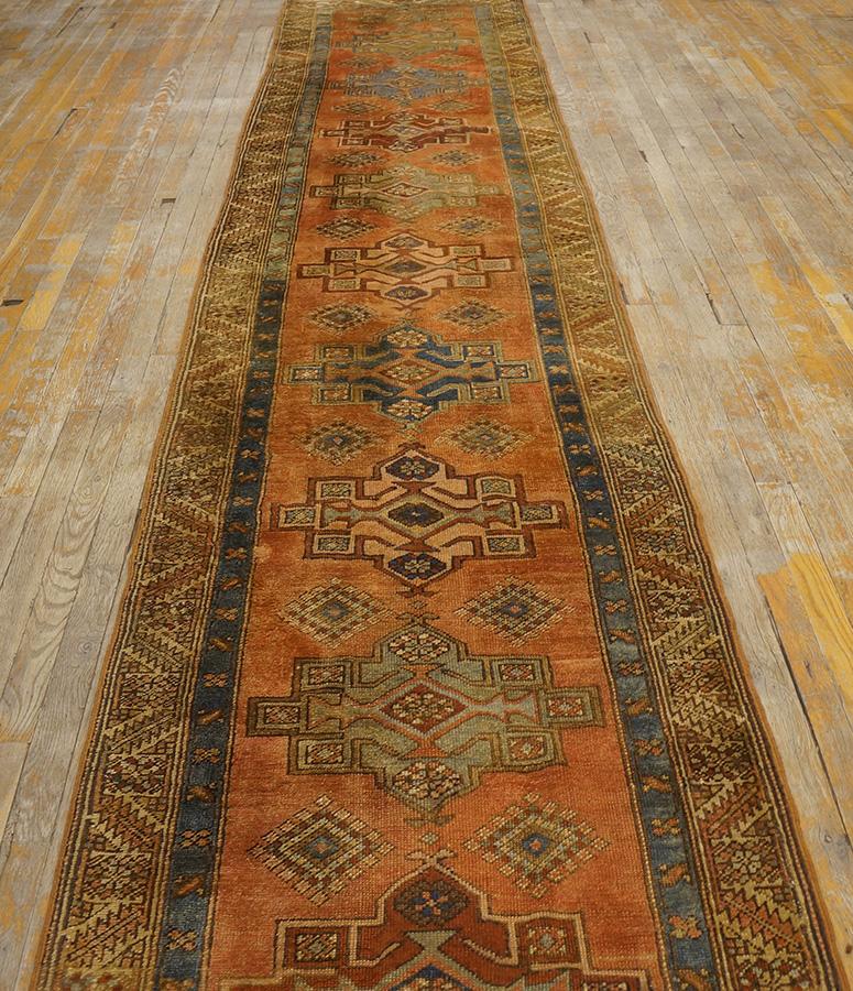 Early 20th Century N.W. Persian Karajeh Carpet ( 2'10'' x 17'10'' - 85 x 545 ) For Sale 7
