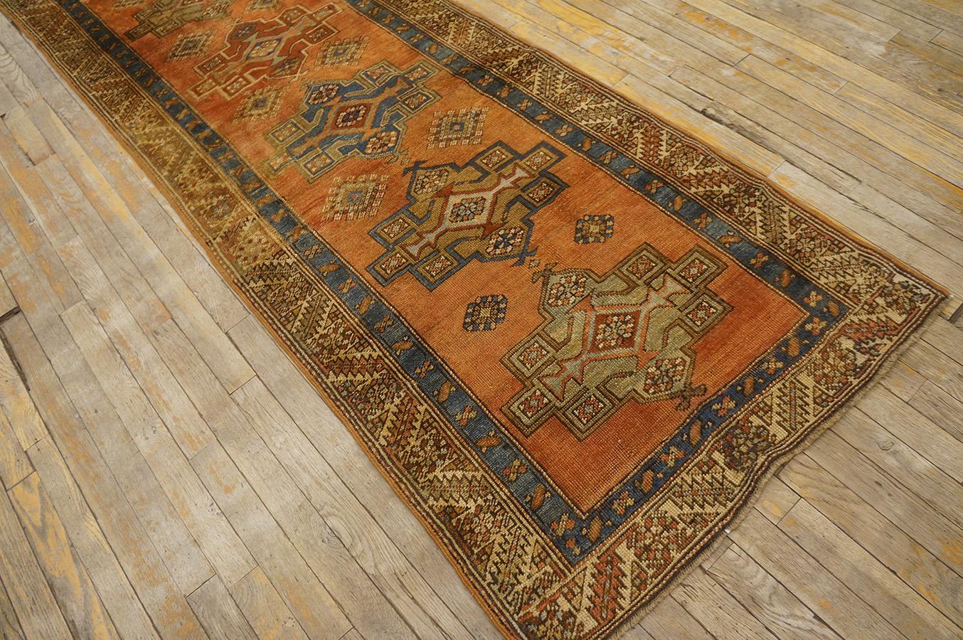 Early 20th Century N.W. Persian Karajeh Carpet ( 2'10'' x 17'10'' - 85 x 545 ) For Sale 8
