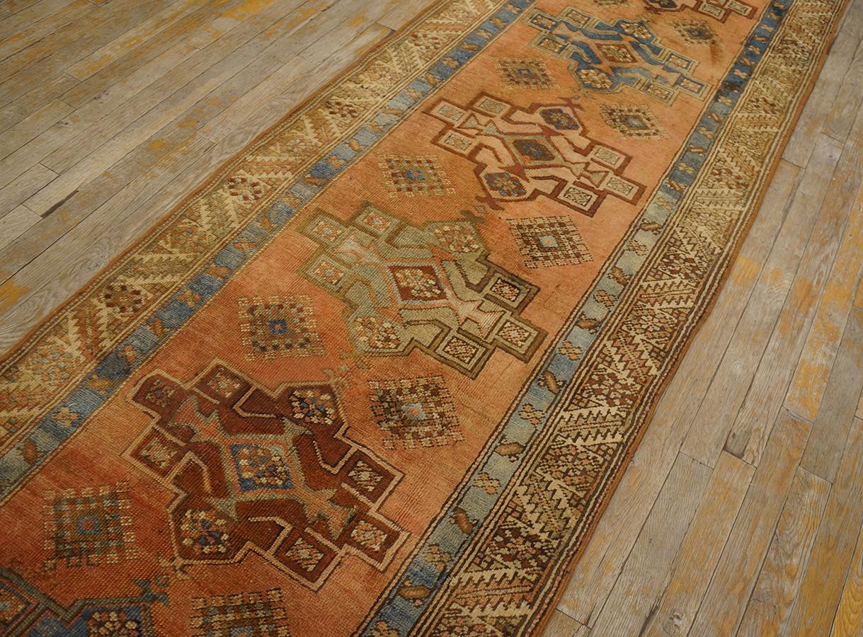 Early 20th Century N.W. Persian Karajeh Carpet ( 2'10'' x 17'10'' - 85 x 545 ) For Sale 13