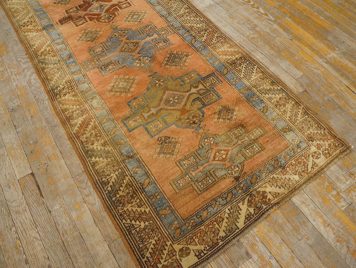 Early 20th Century N.W. Persian Karajeh Carpet ( 2'10'' x 17'10'' - 85 x 545 ) In Good Condition For Sale In New York, NY