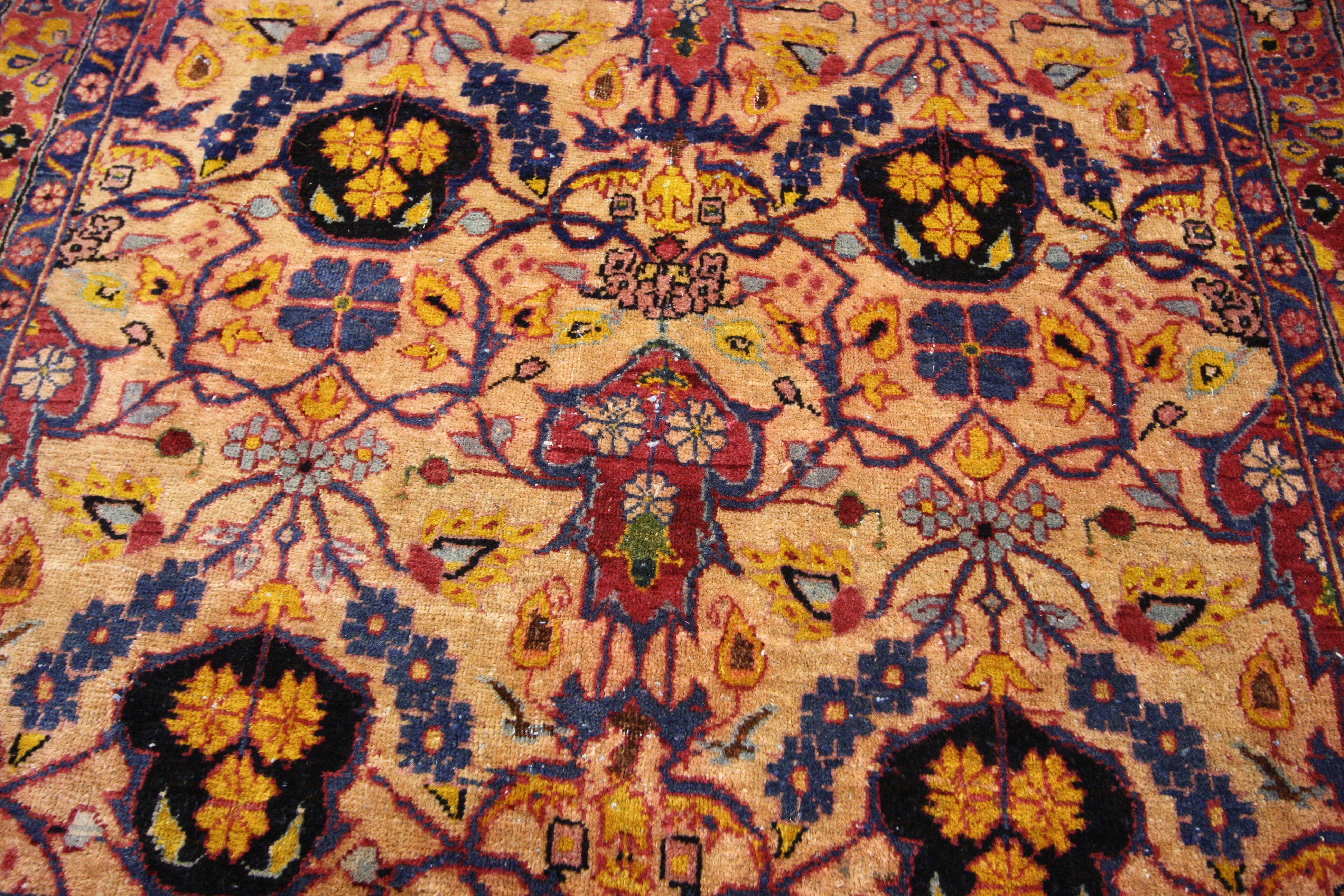 60716, antique Persian Kashan accent rug, foyer or entry rug. This hand knotted wool antique Persian Kashan rug features an all-over floral design on an abrashed field. Blooms, buds, palmettes, rosettes, vines, leaflets and small vases adorn every