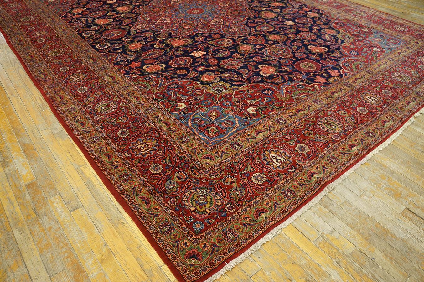 Mid-20th Century 1930s Persian Kashan Carpet ( 10' 4'' x 14' - 315 x 425 cm ) For Sale