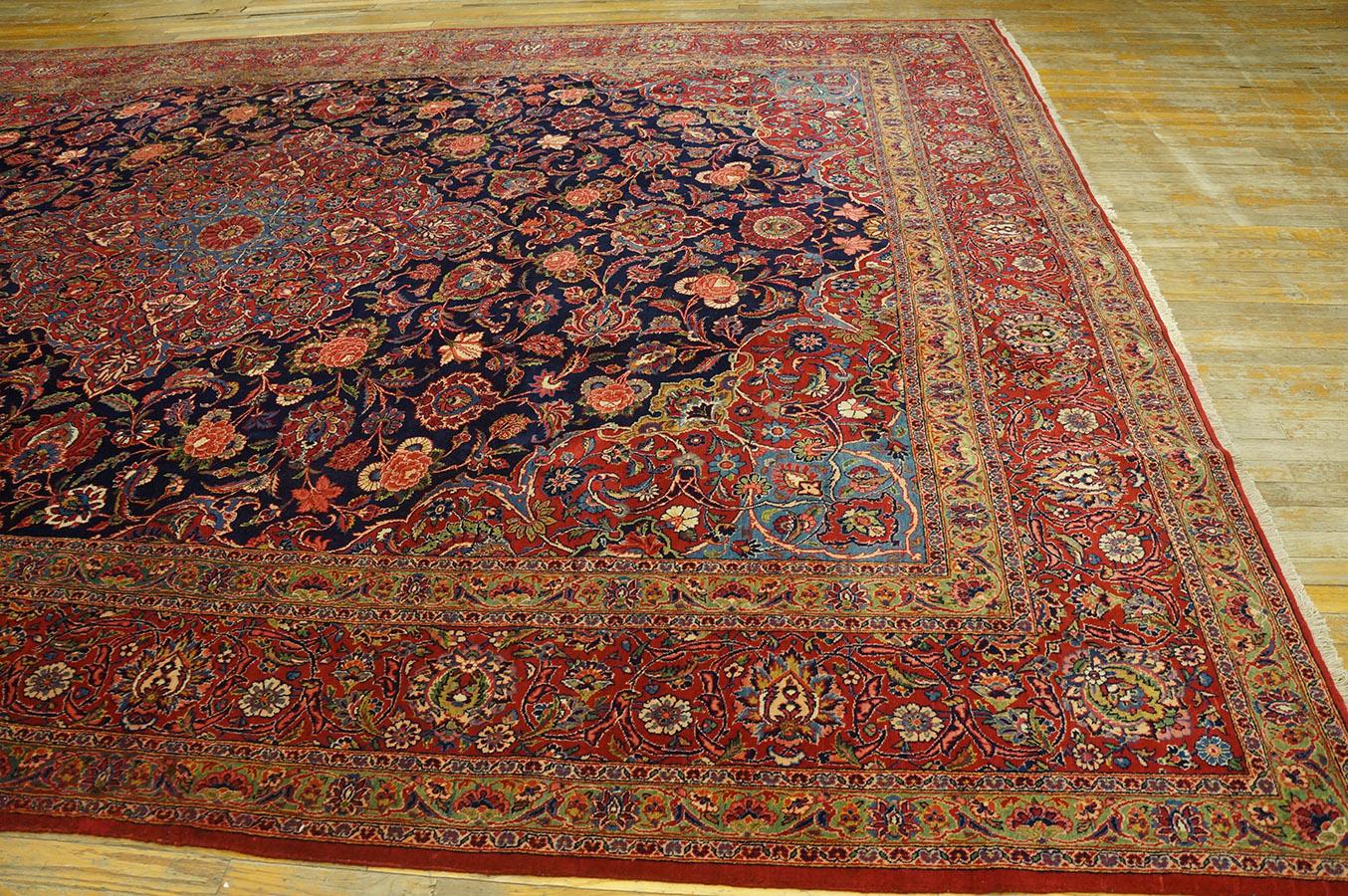 Wool 1930s Persian Kashan Carpet ( 10' 4'' x 14' - 315 x 425 cm ) For Sale